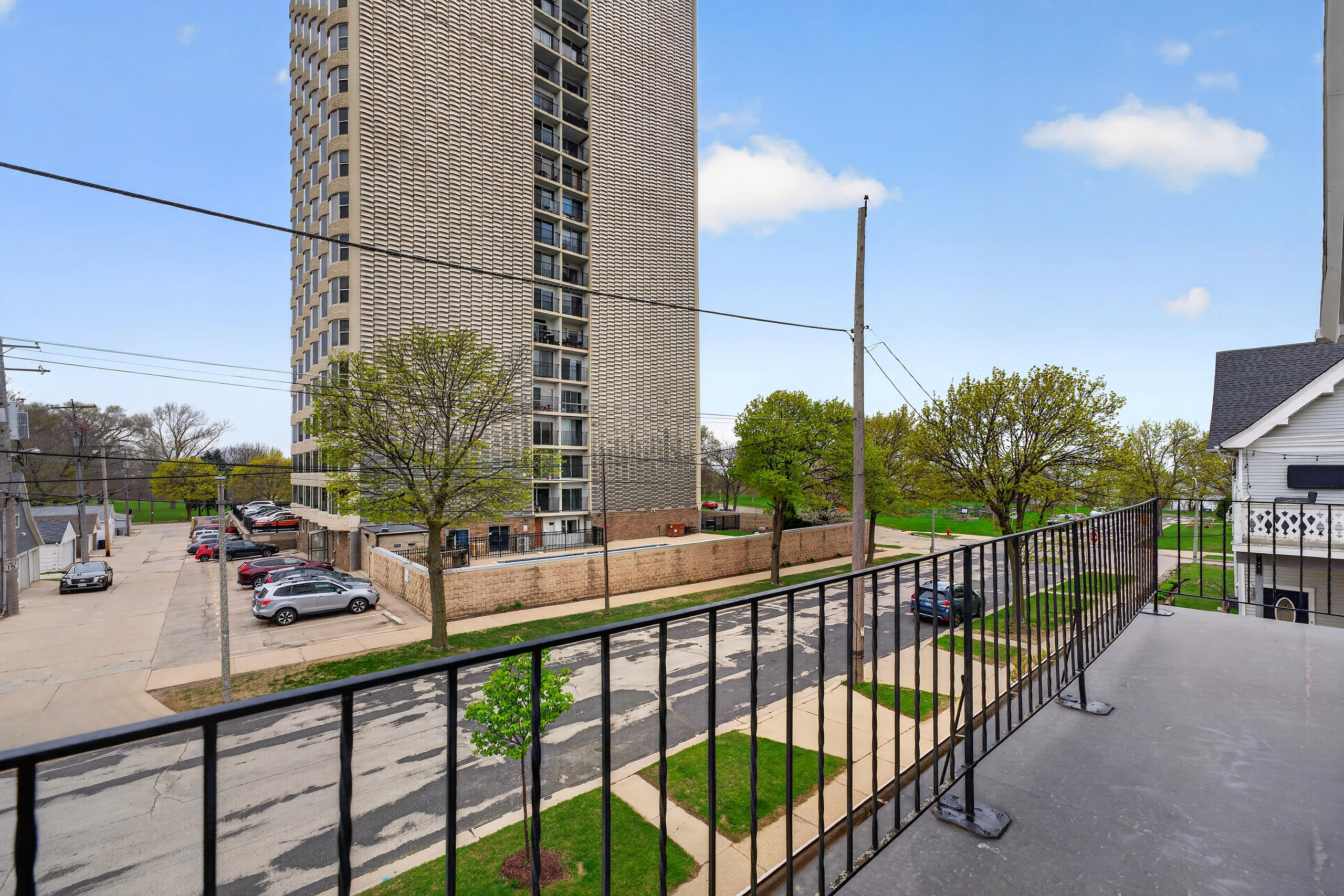 1723 E Ontario St, 1725