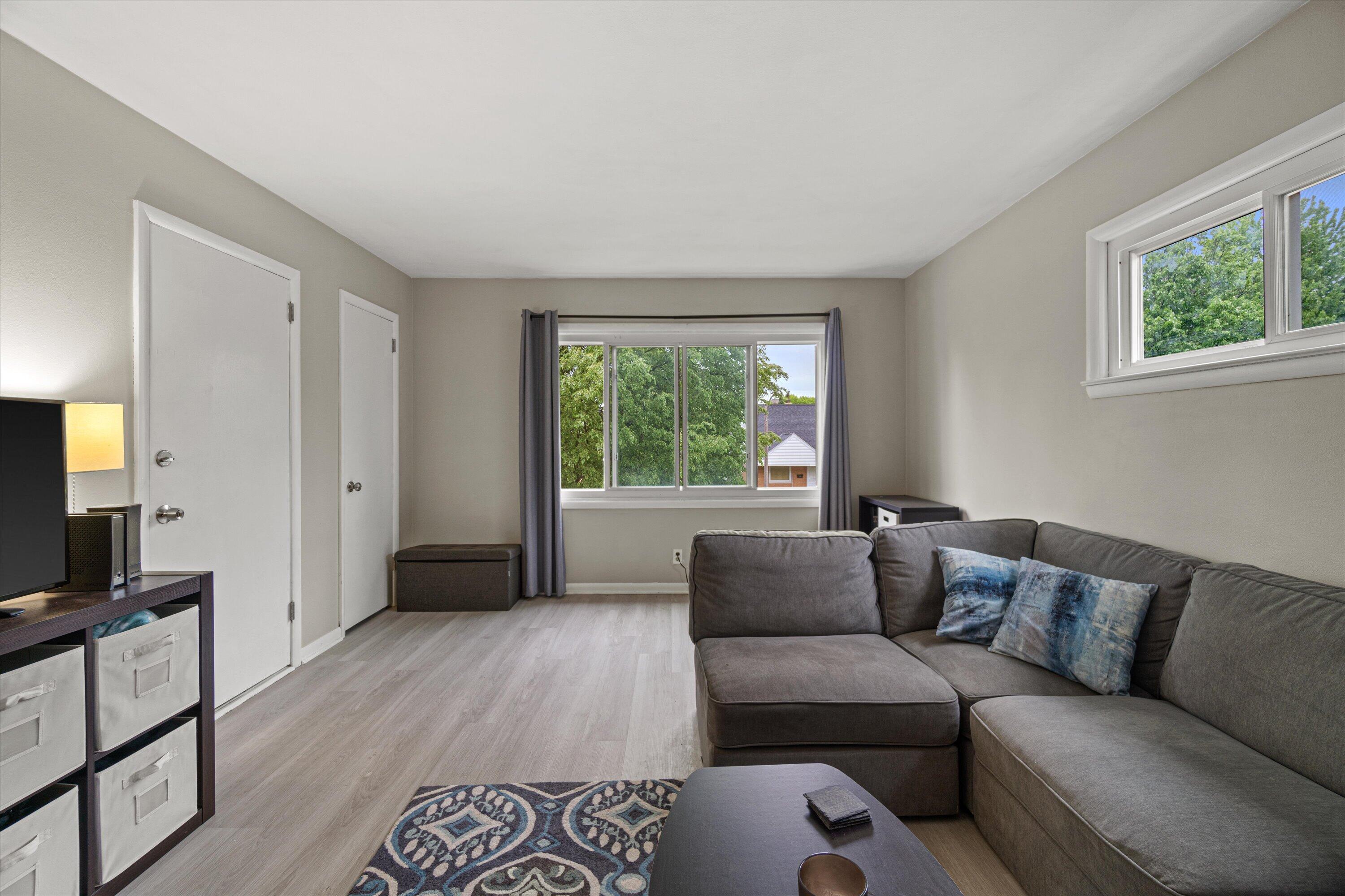 3618 N 86th St Unit: 3620