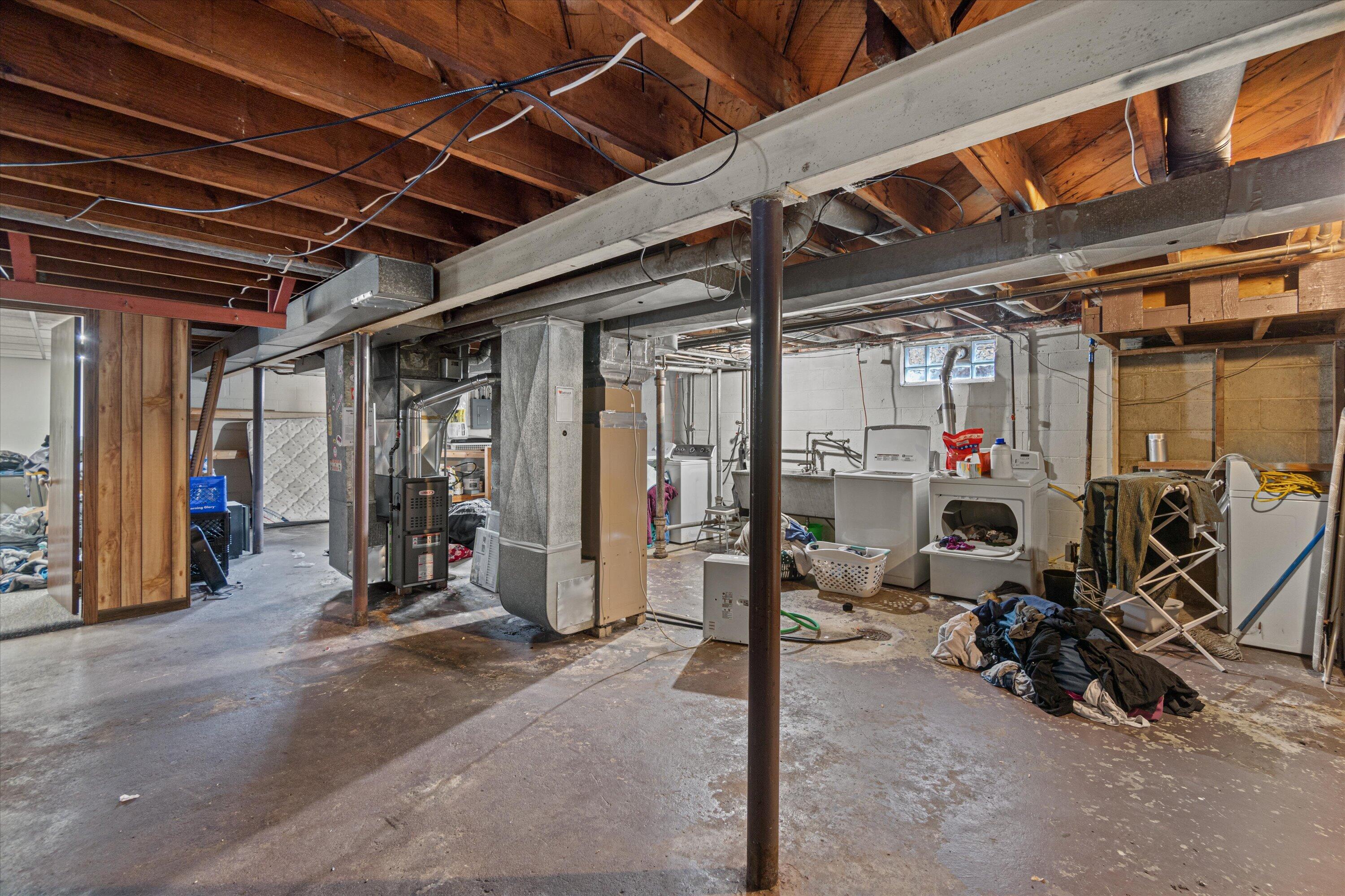 3618 N 86th St Unit: 3620