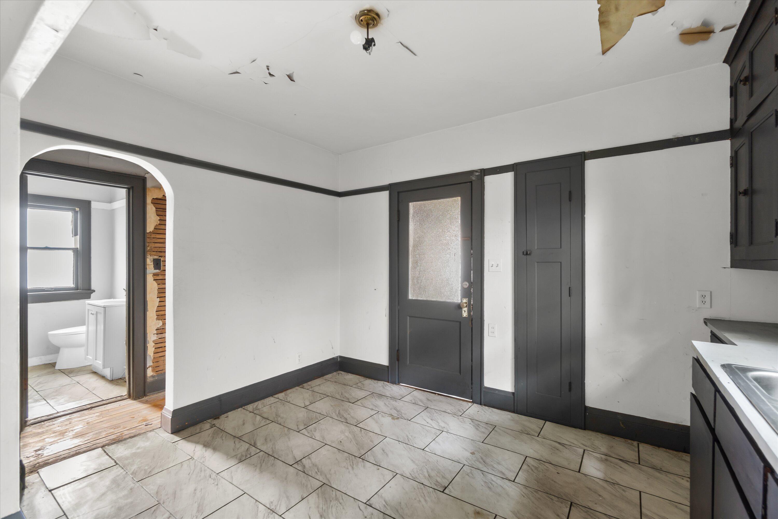 4912 W Medford Ave Unit: 4914