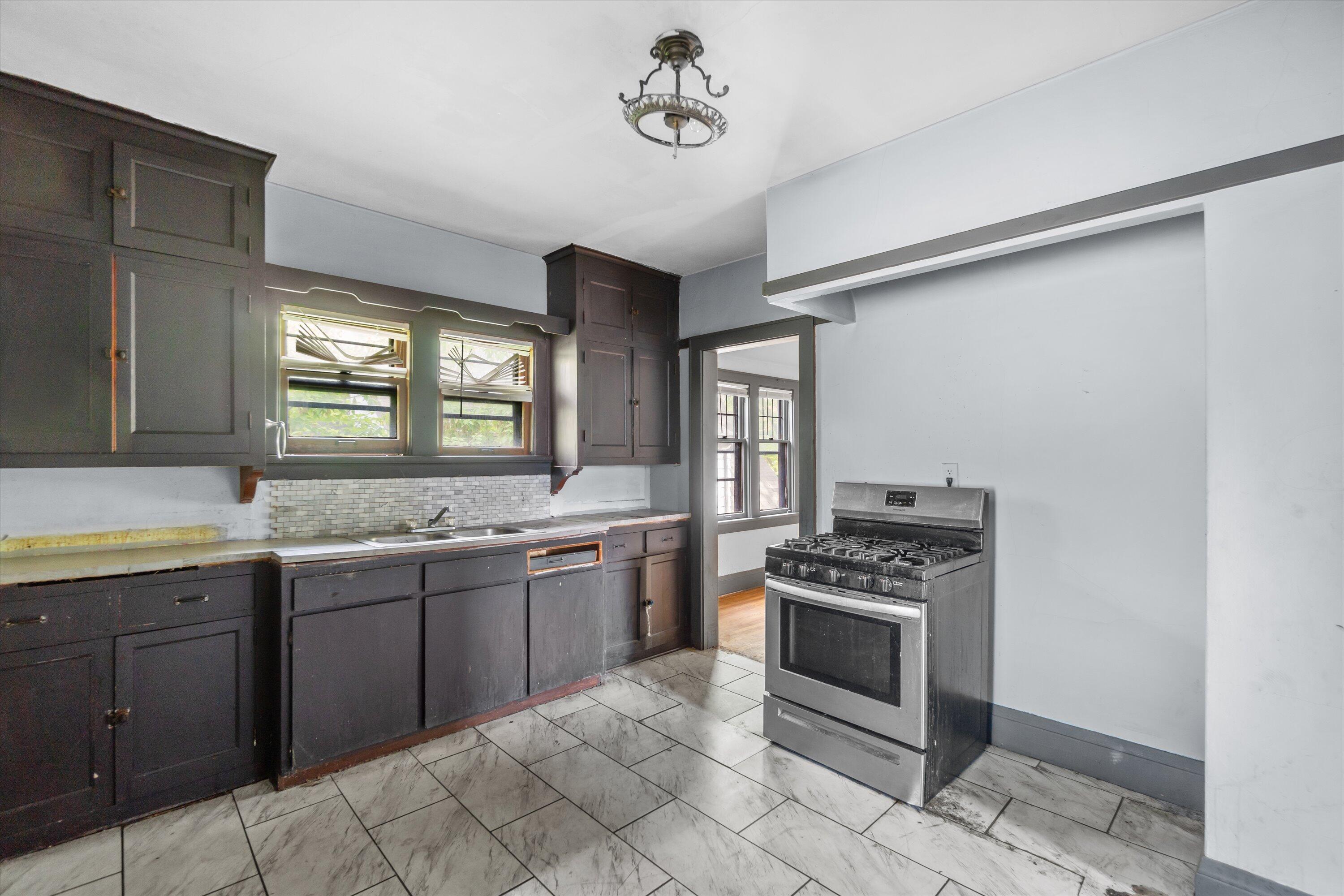 4912 W Medford Ave Unit: 4914