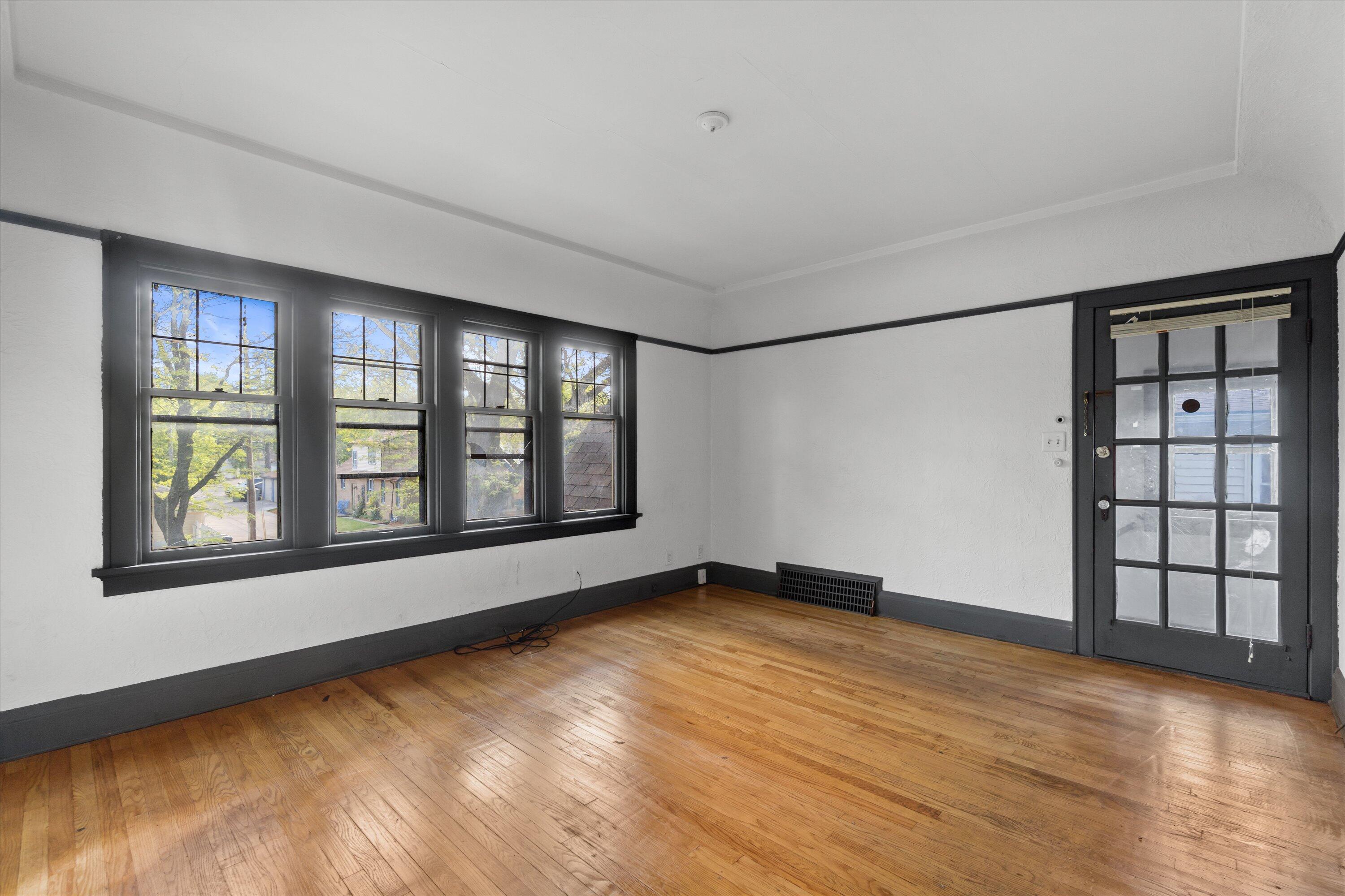 4912 W Medford Ave Unit: 4914
