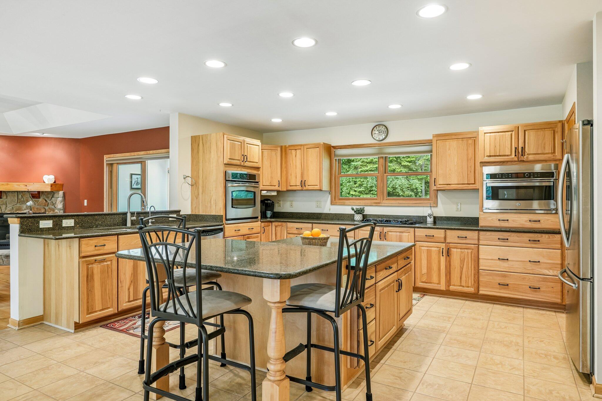 8040 W County Line Rd