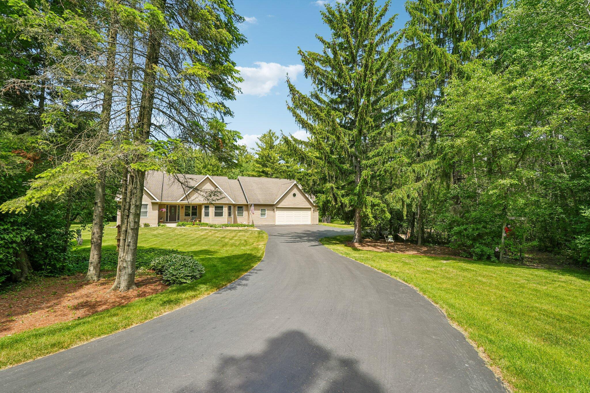 8040 W County Line Rd