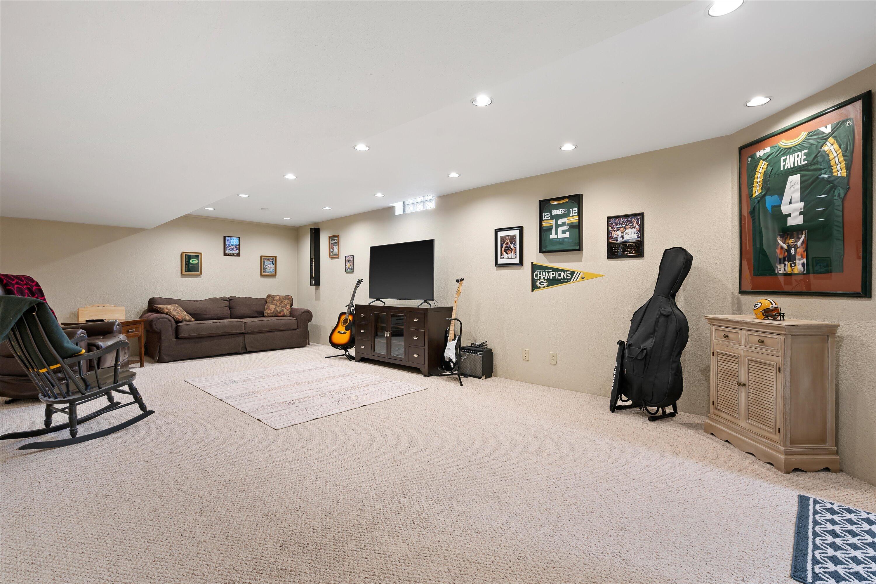 4219 W Pebble Beach Ct