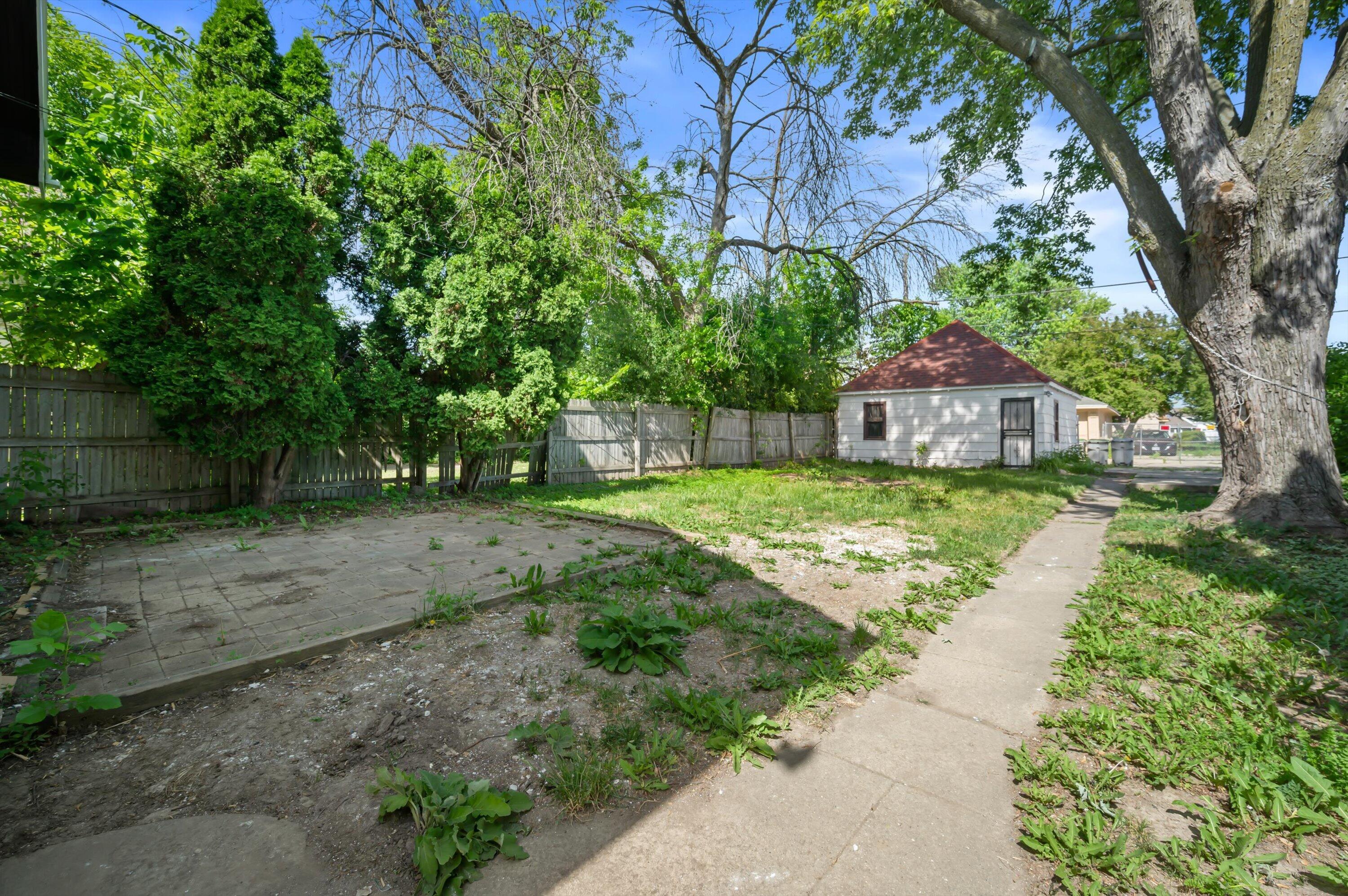 4058 N 24th Pl