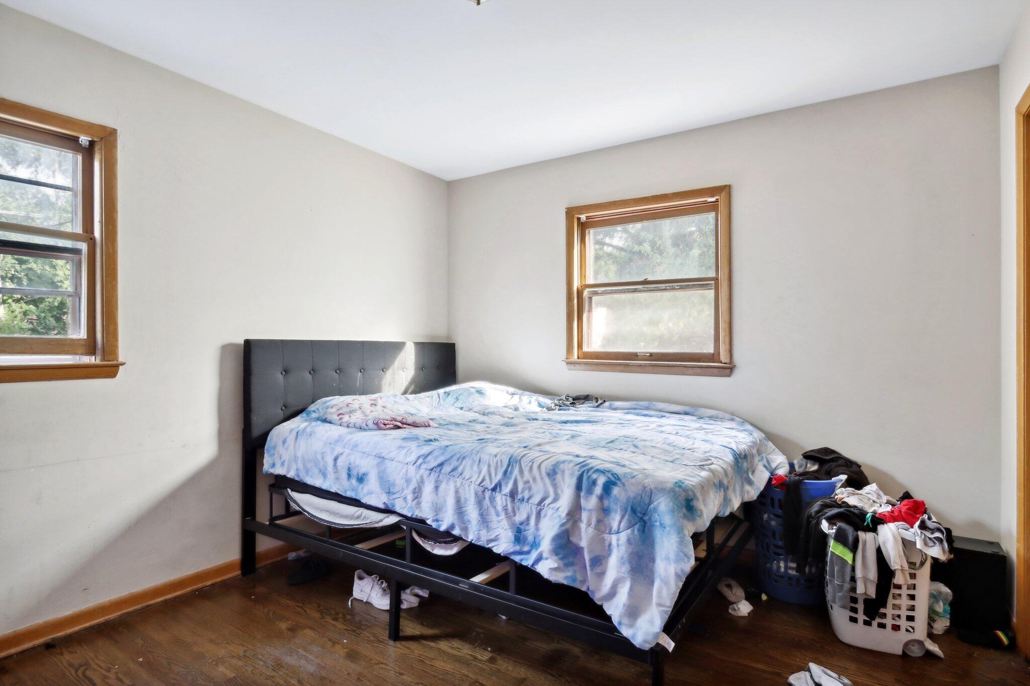 4722 N 49th St Unit: 4724
