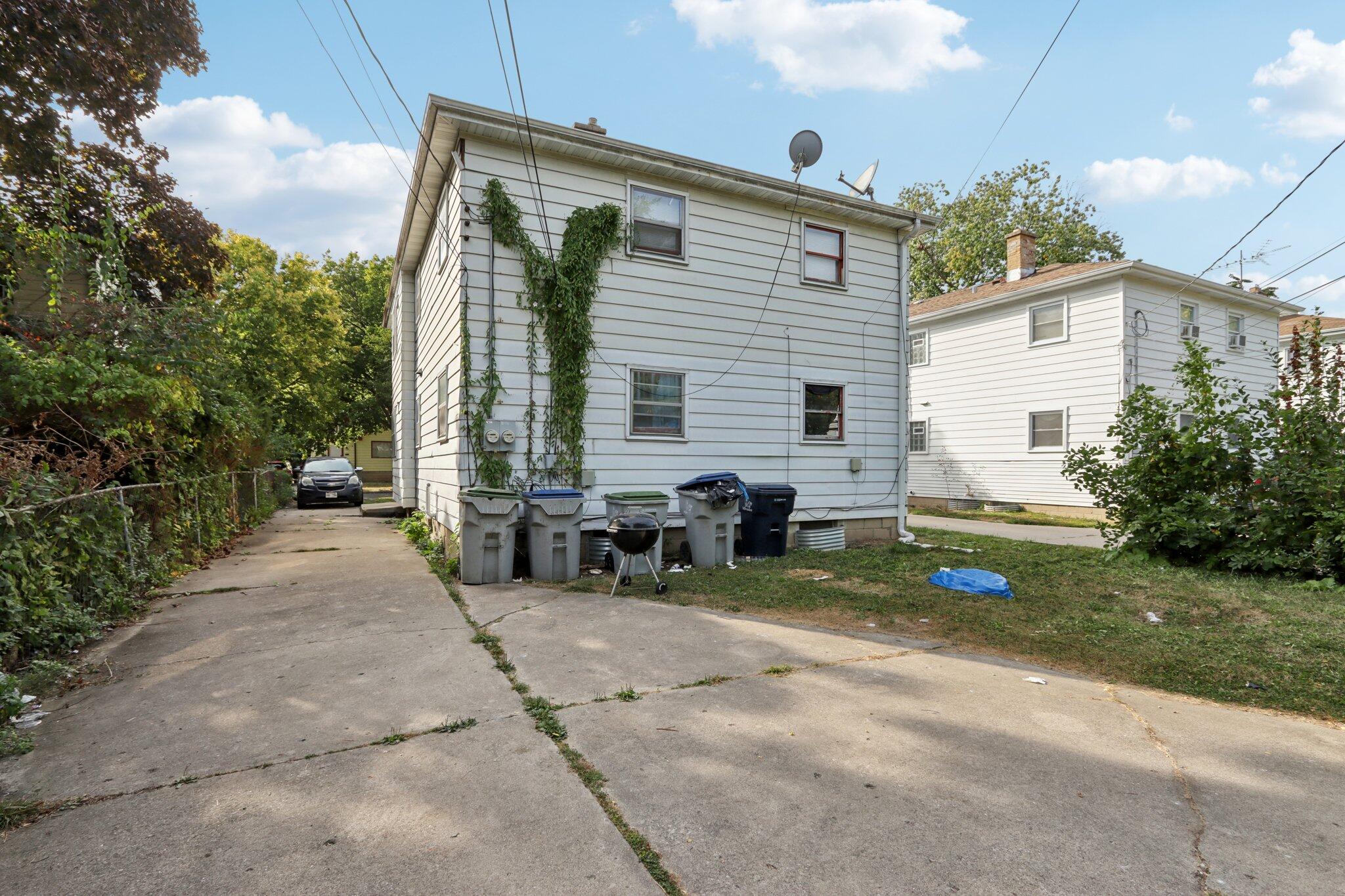4722 N 49th St Unit: 4724