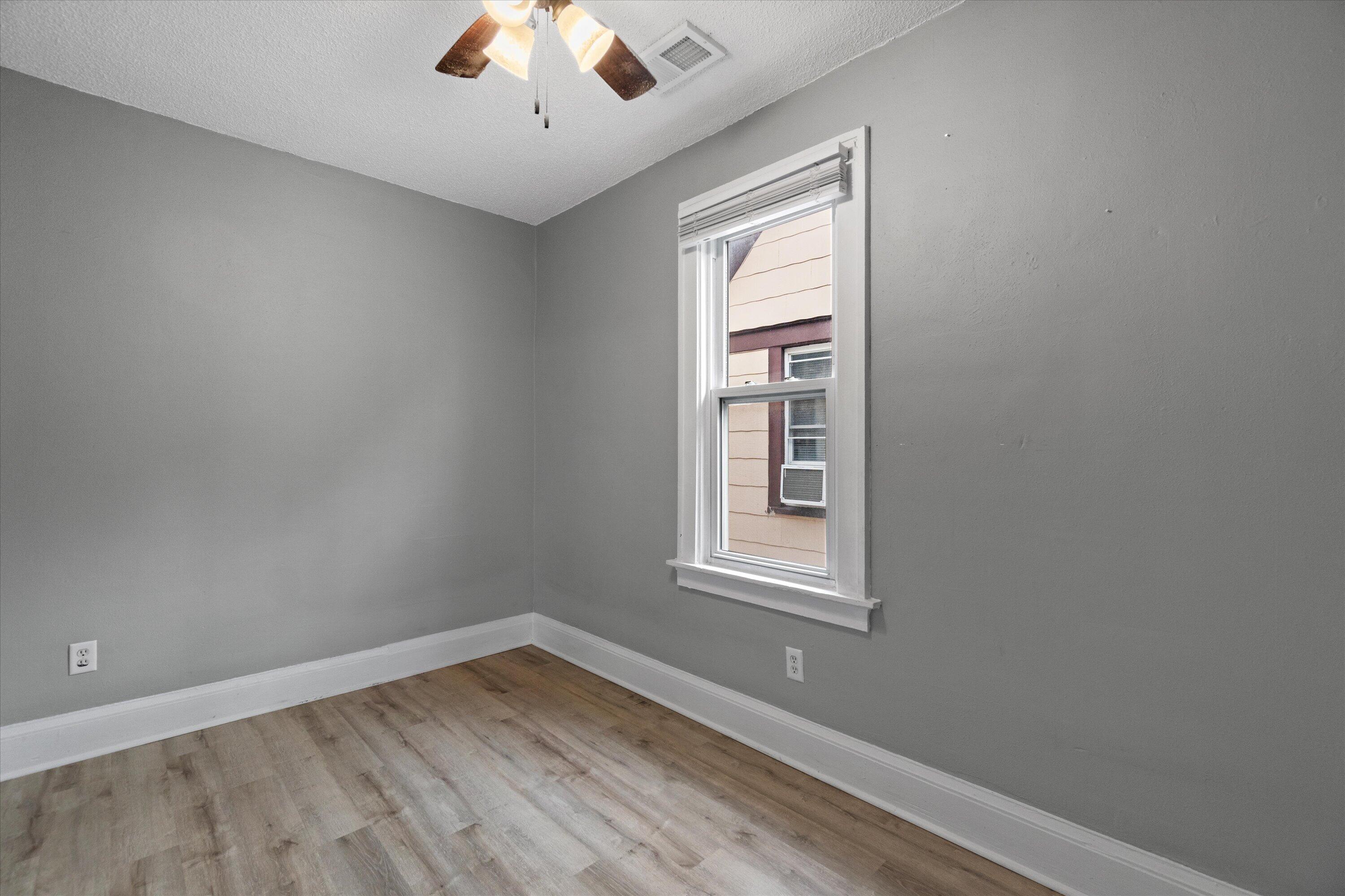 1722 S 66th St Unit: 1724