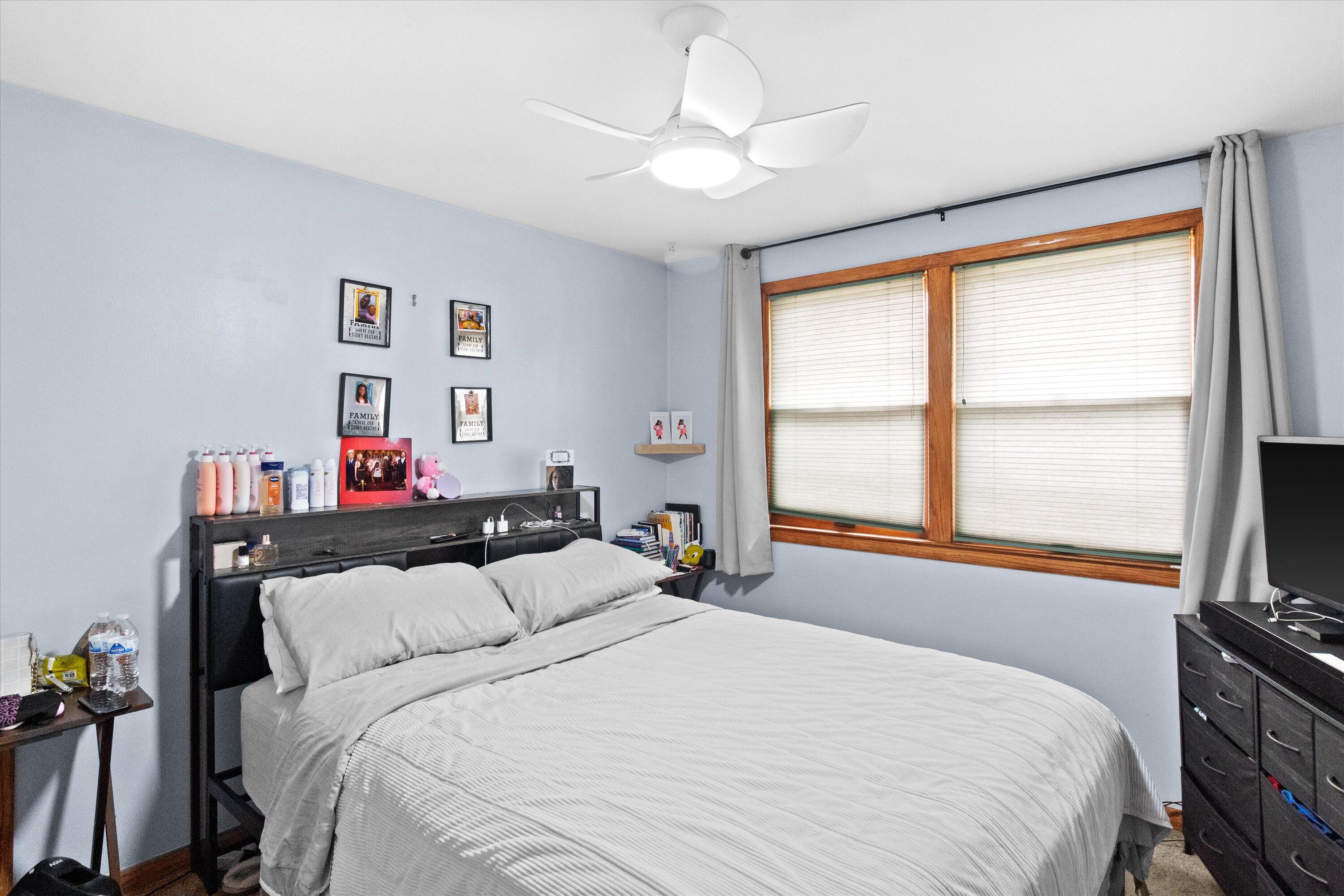 2728 N Carlton Pl Unit: 2730