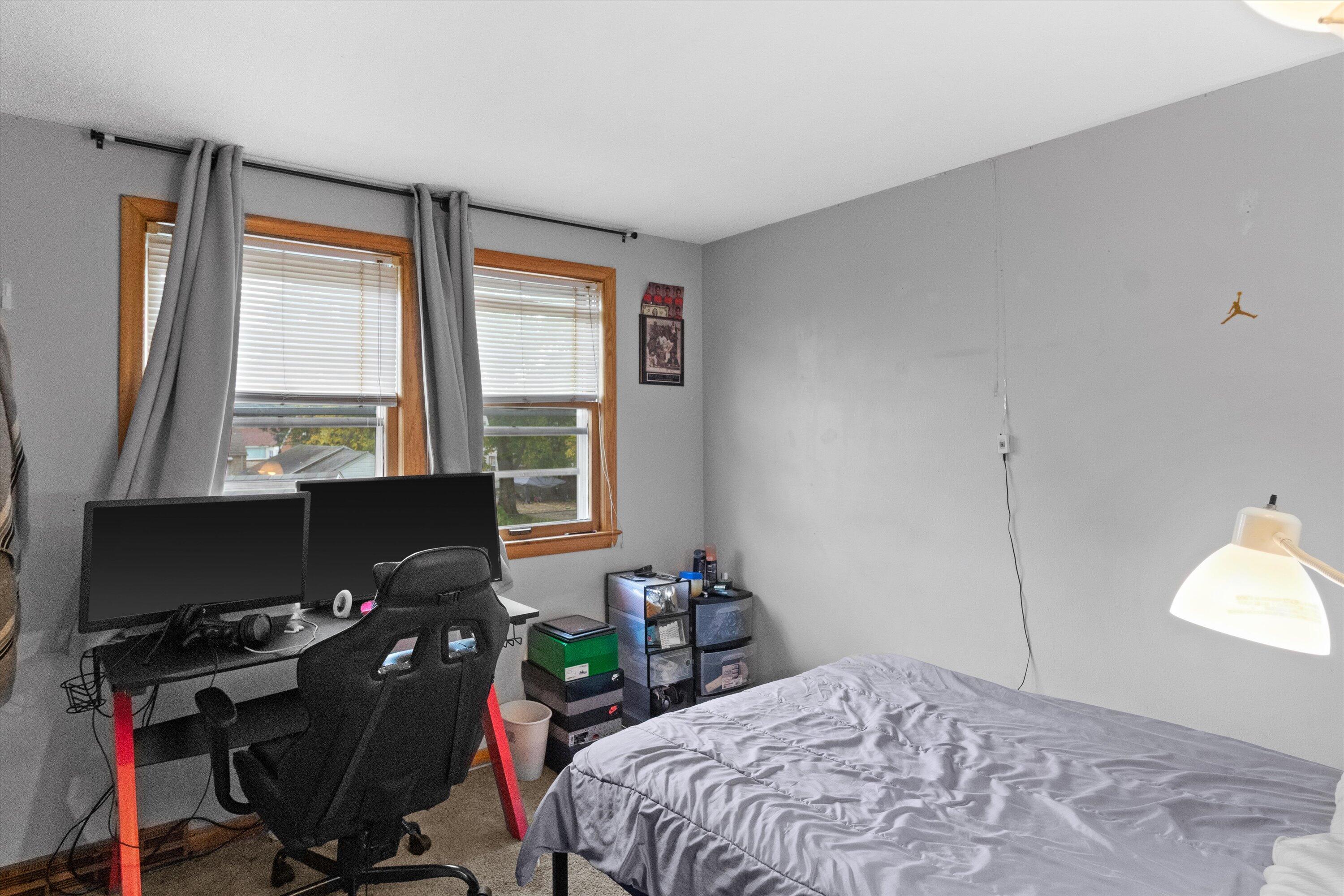 2728 N Carlton Pl Unit: 2730