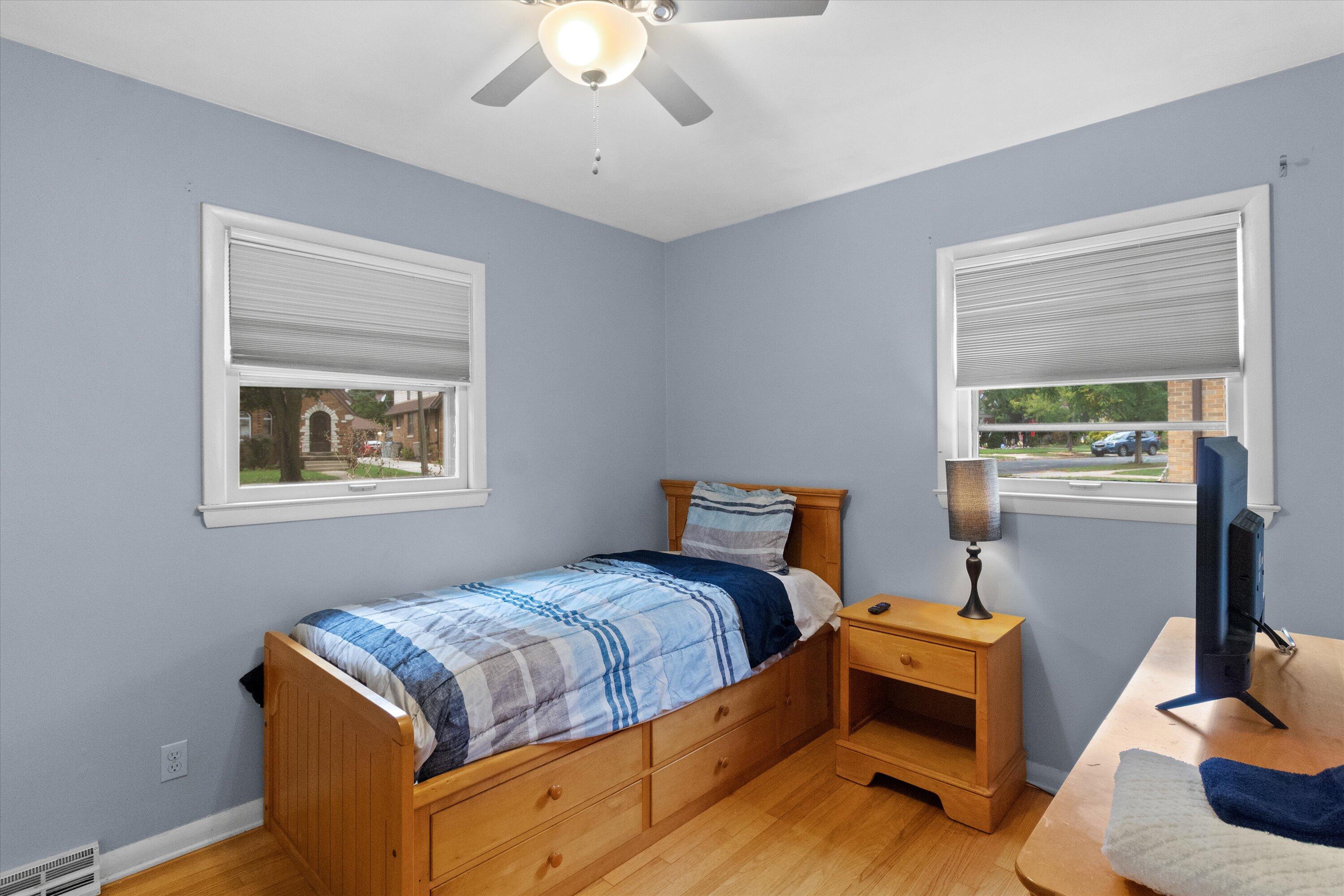 2728 N Carlton Pl Unit: 2730