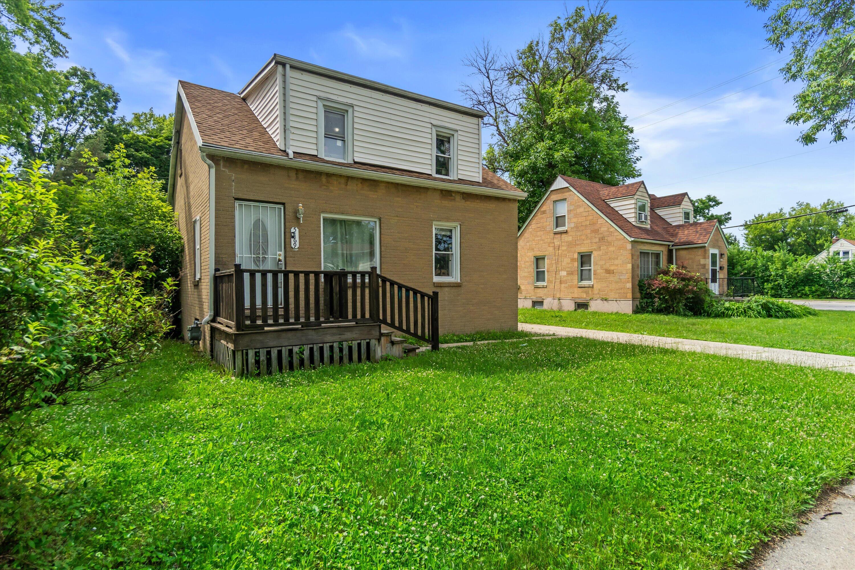 5169 N 56th St