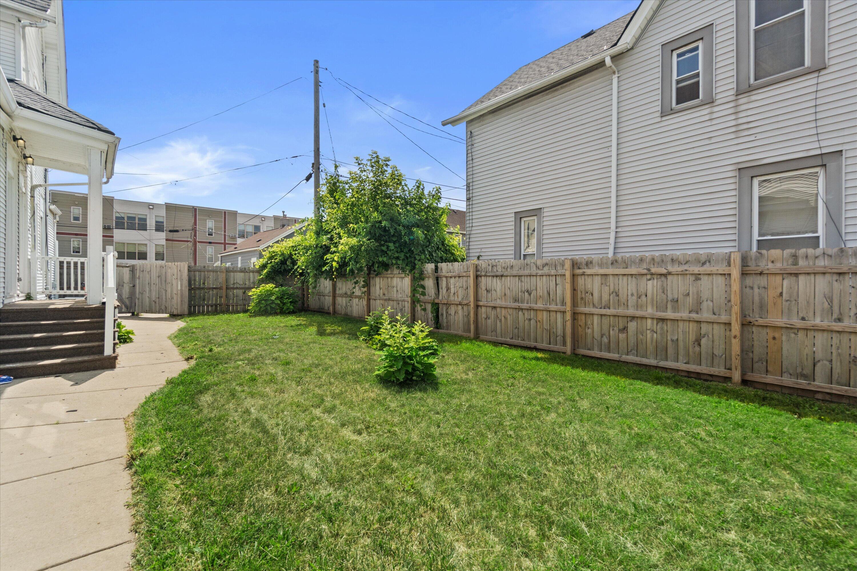 1116 N 13th St