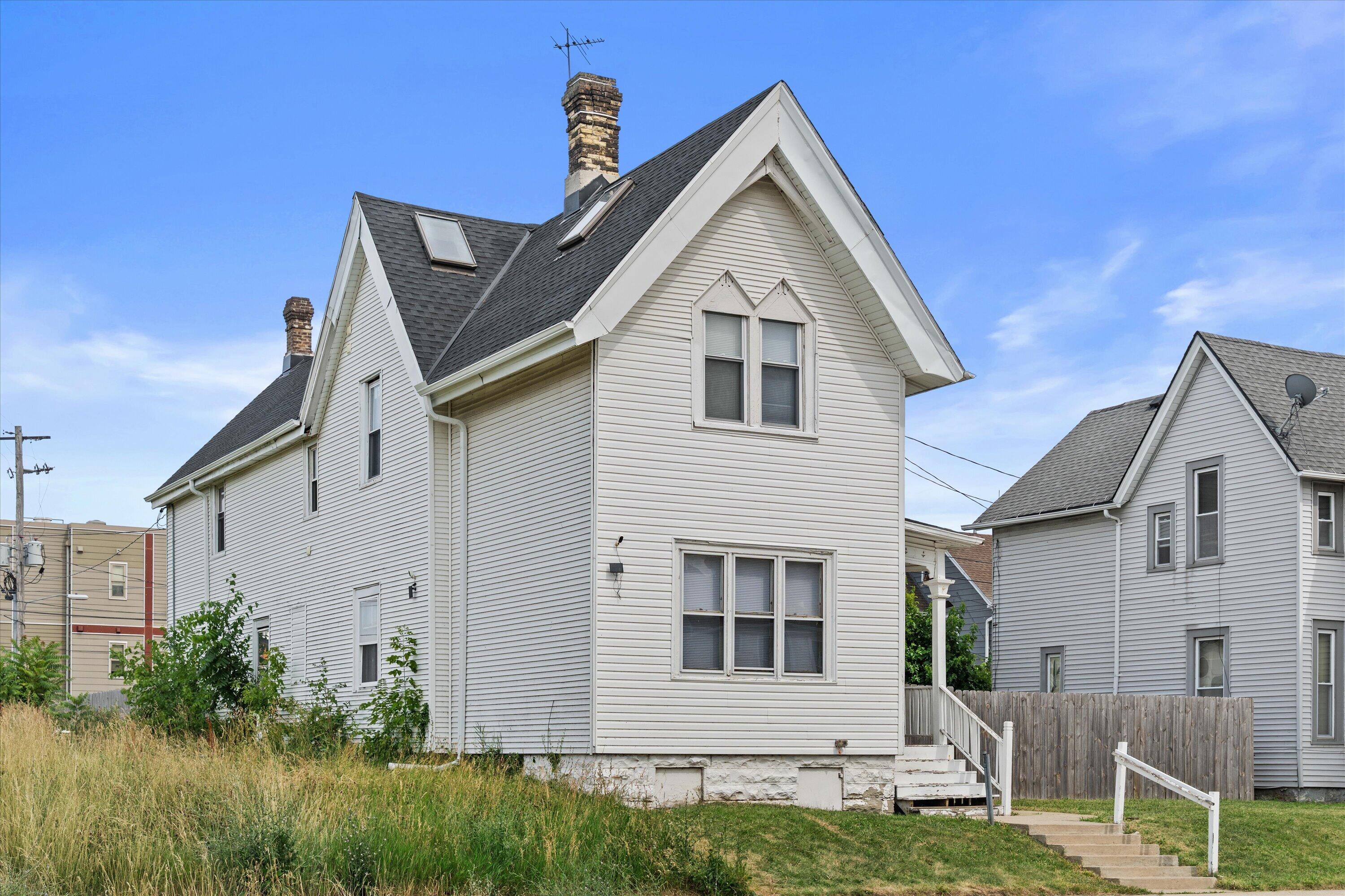 1116 N 13th St