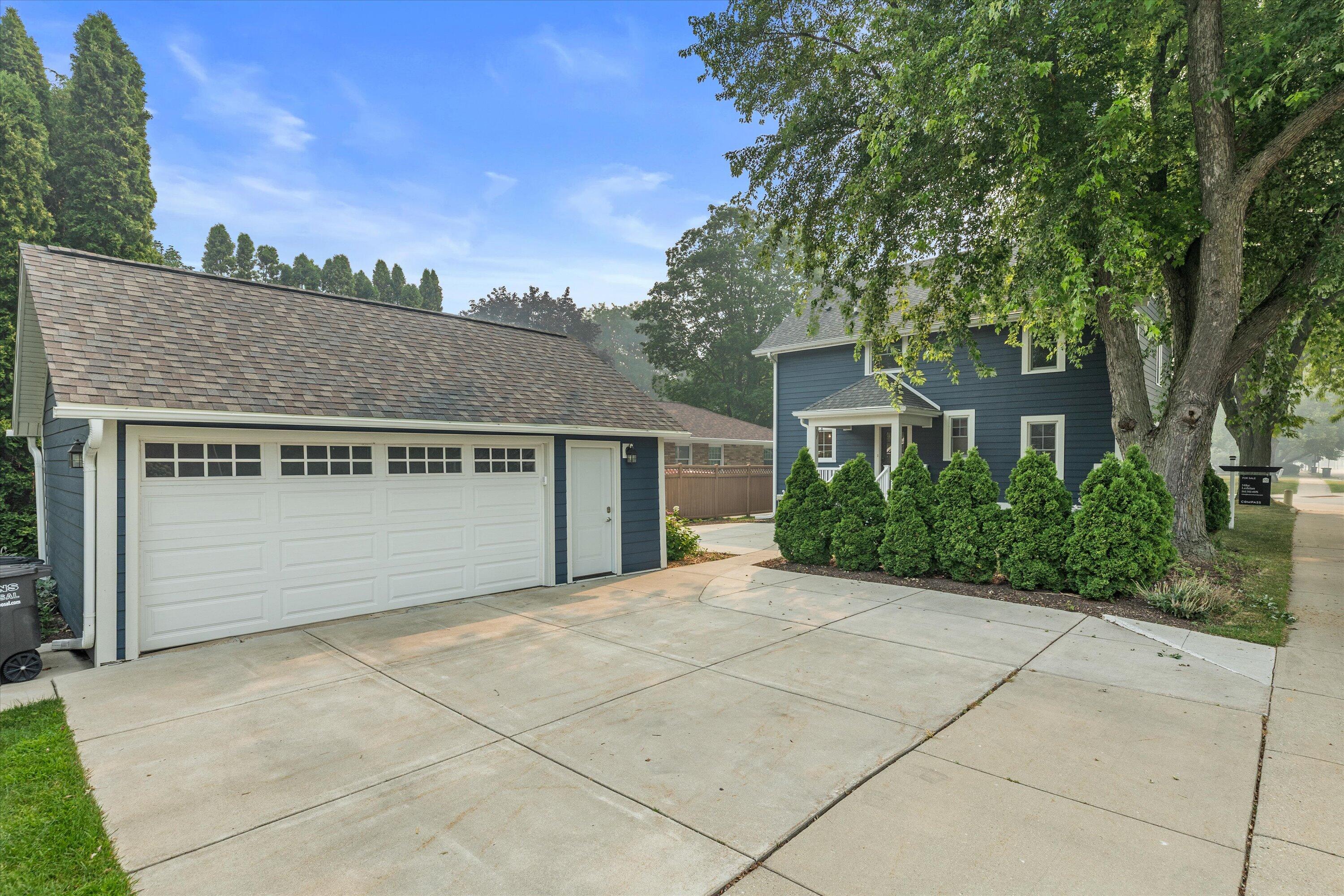 102 Woodland Ln