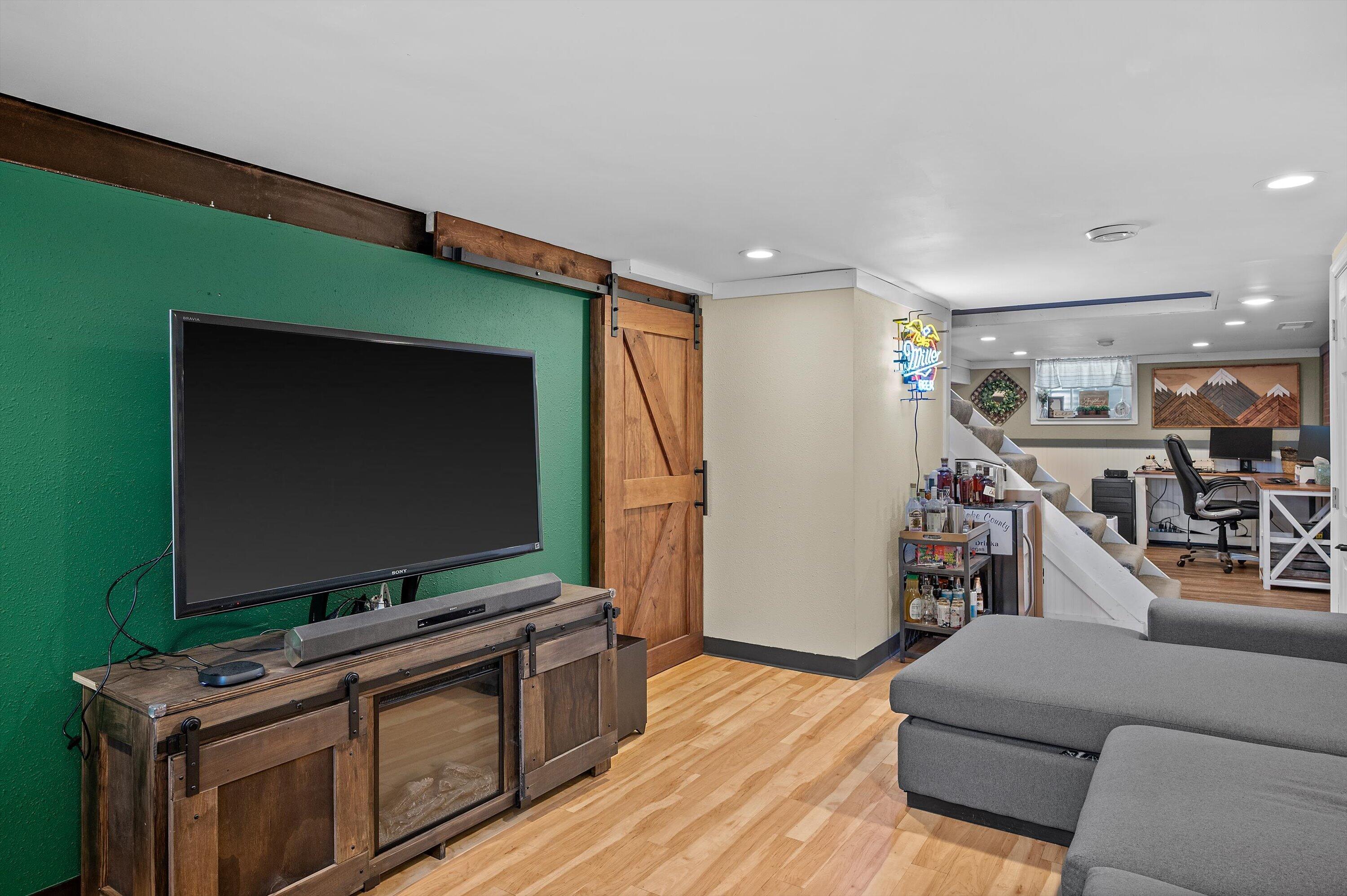 4300 Raymir Pl