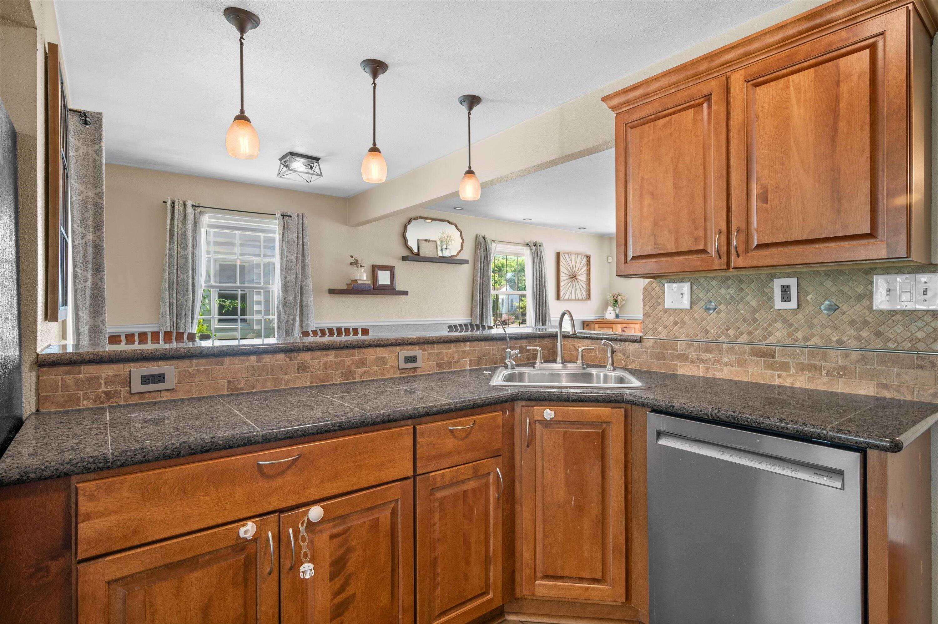 4300 Raymir Pl