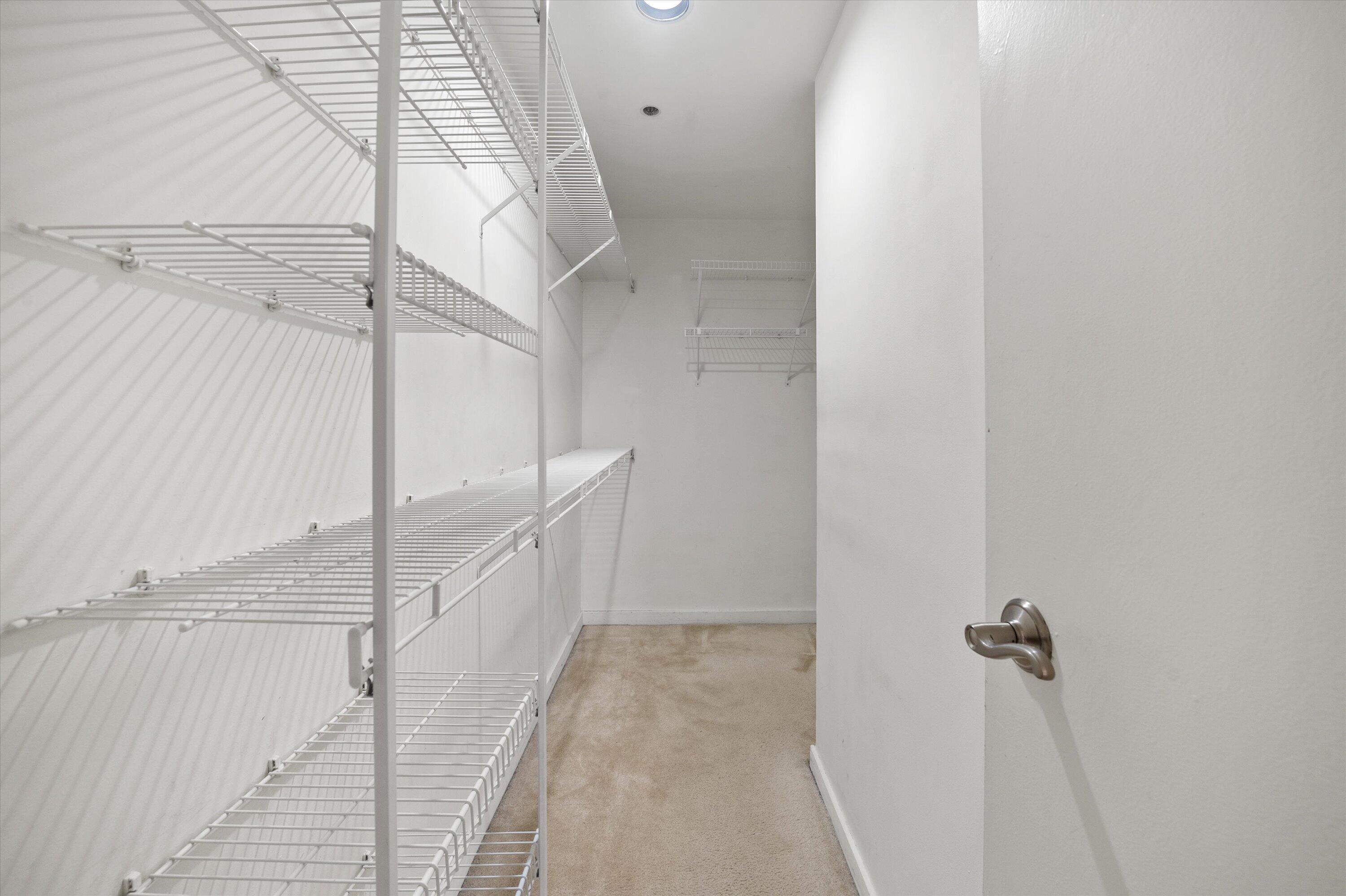 234 N Broadway -, 418