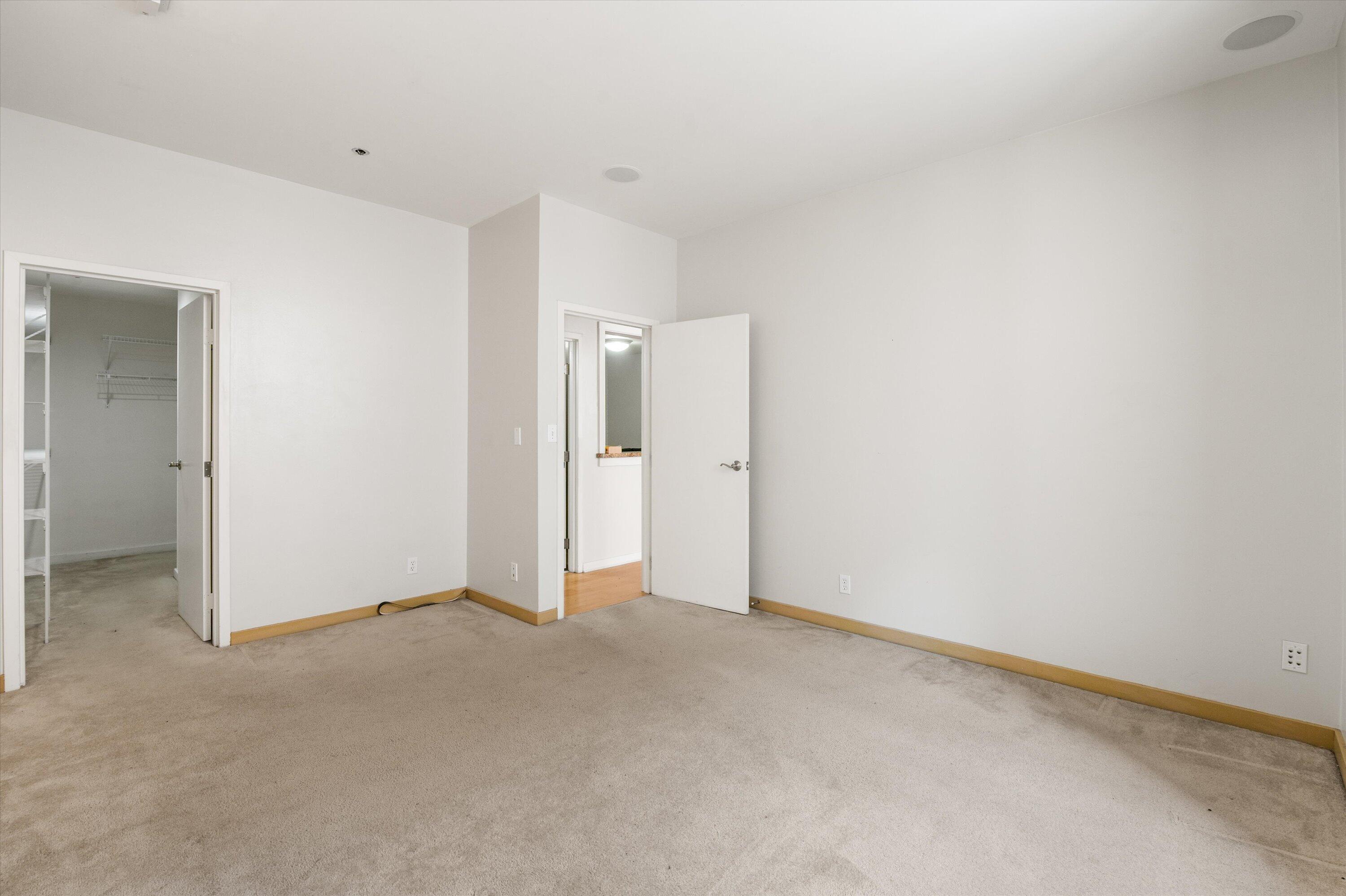 234 N Broadway -, 418