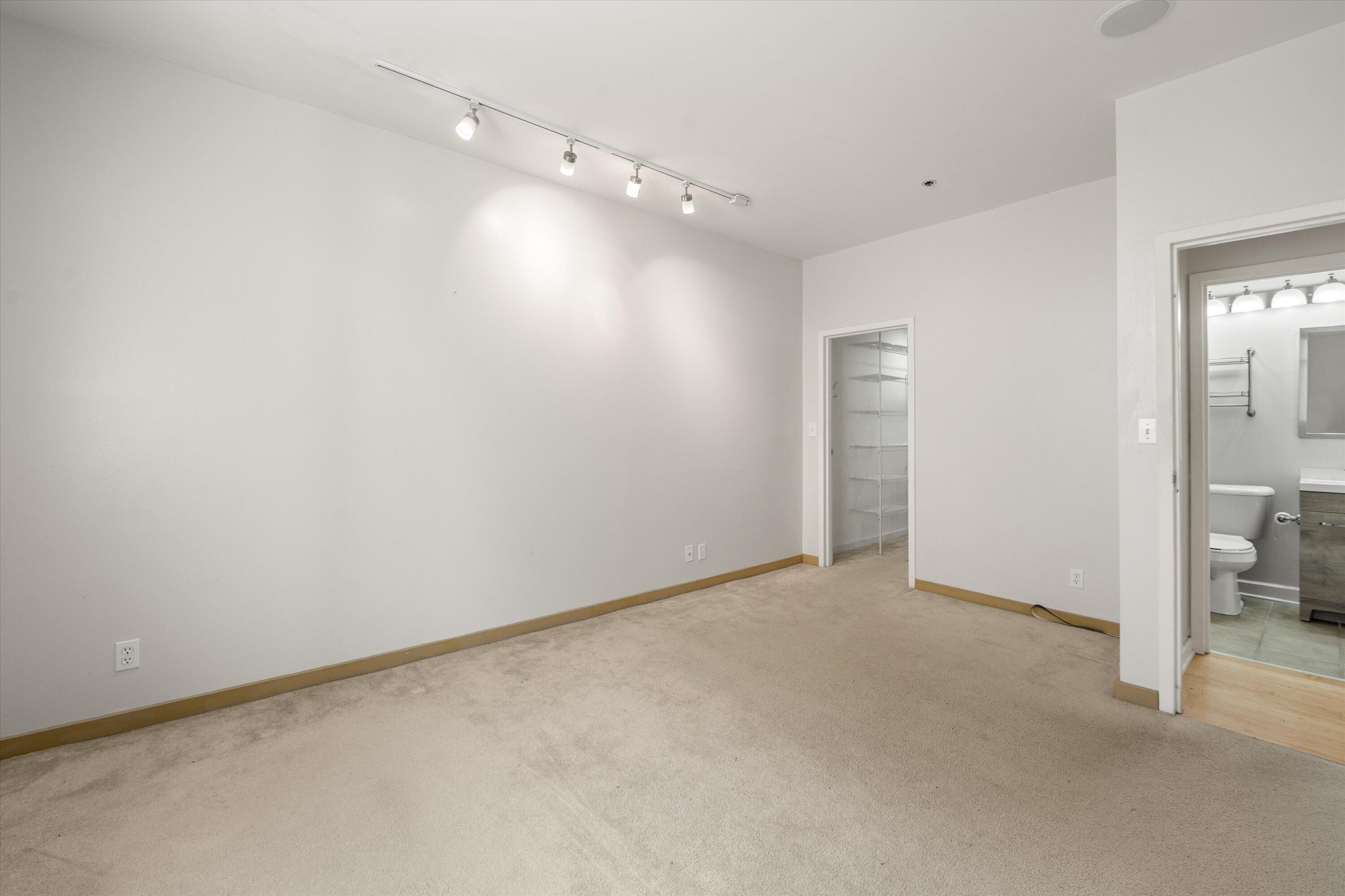 234 N Broadway -, 418
