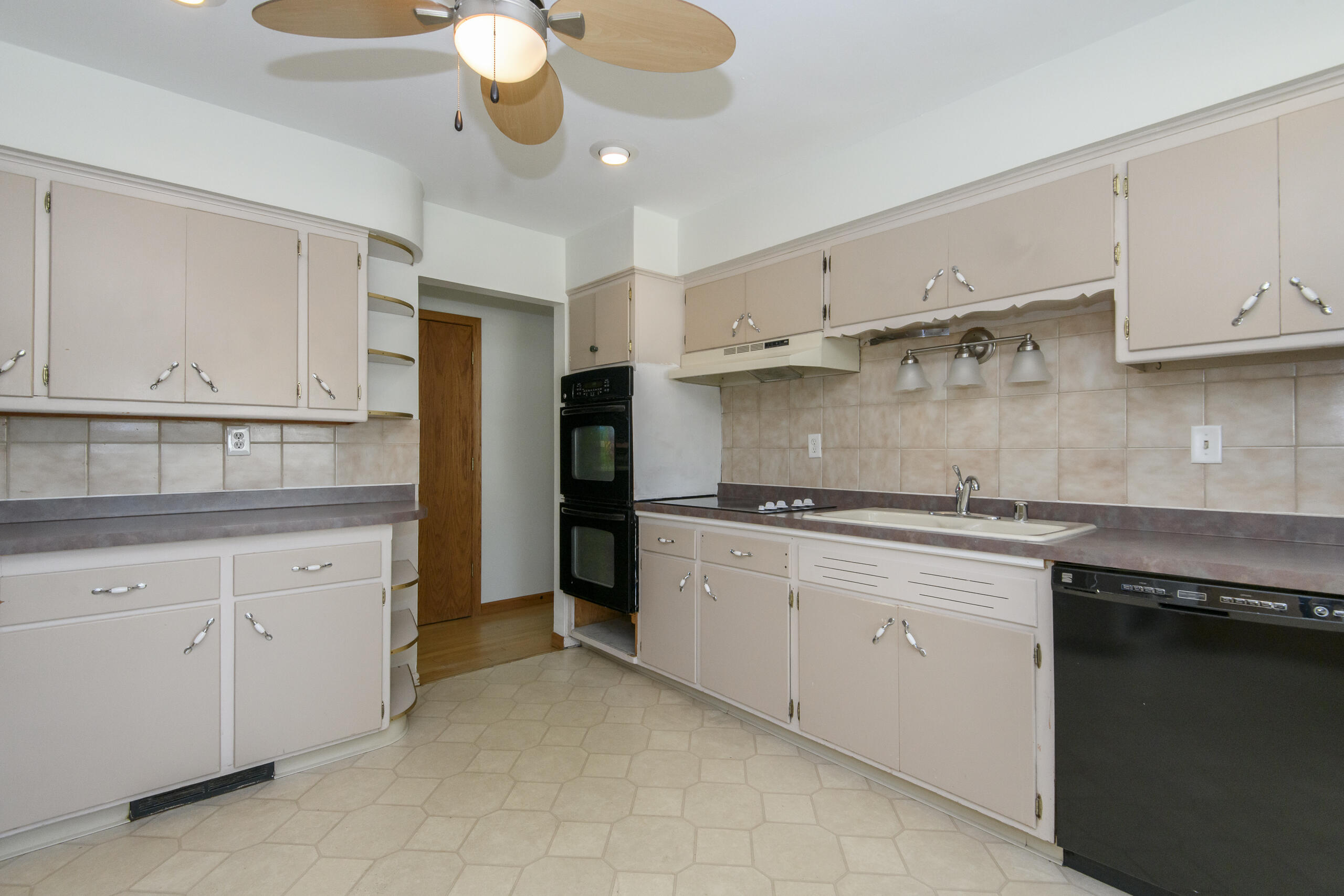 10160 W Montana Ave, 10162