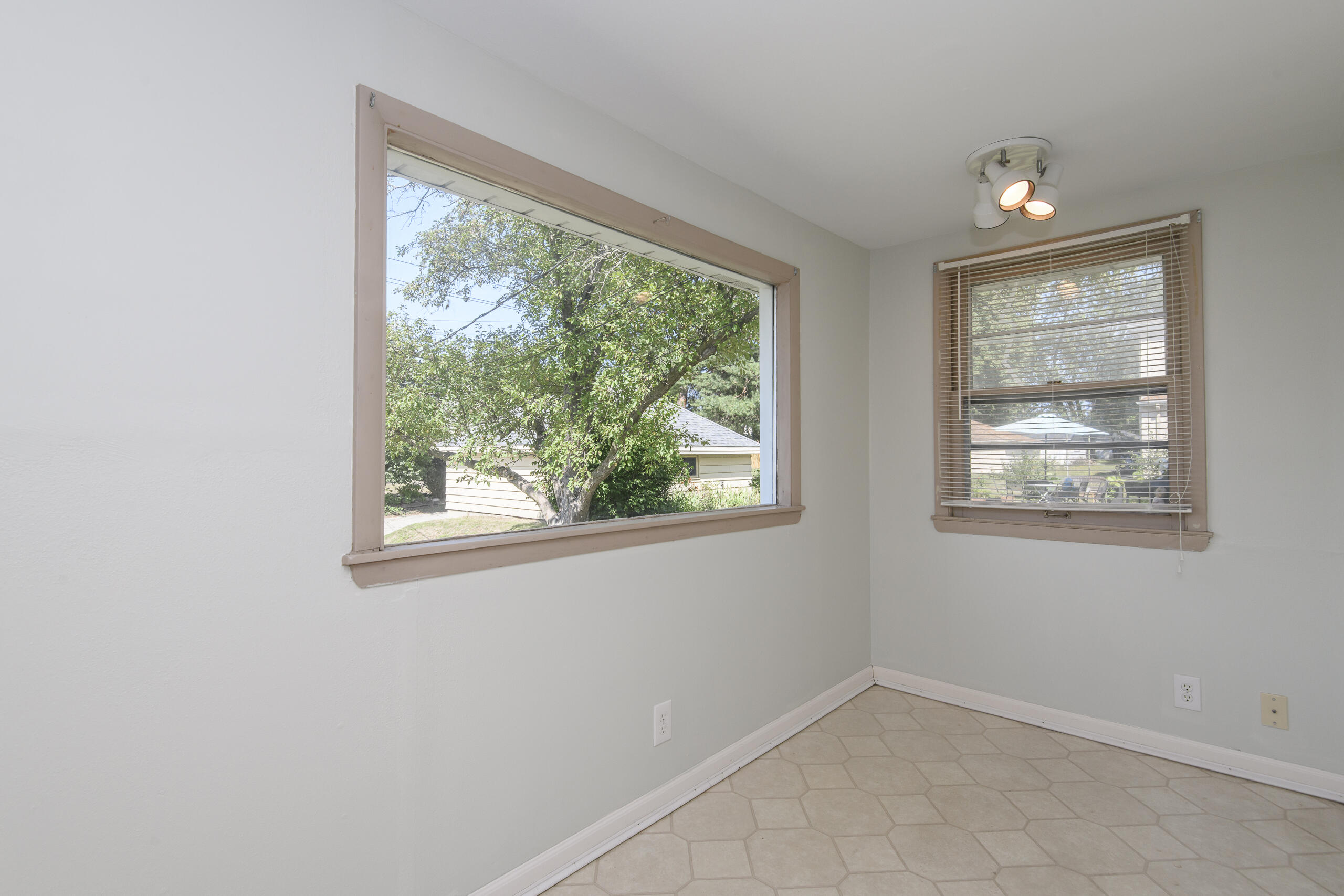 10160 W Montana Ave, 10162