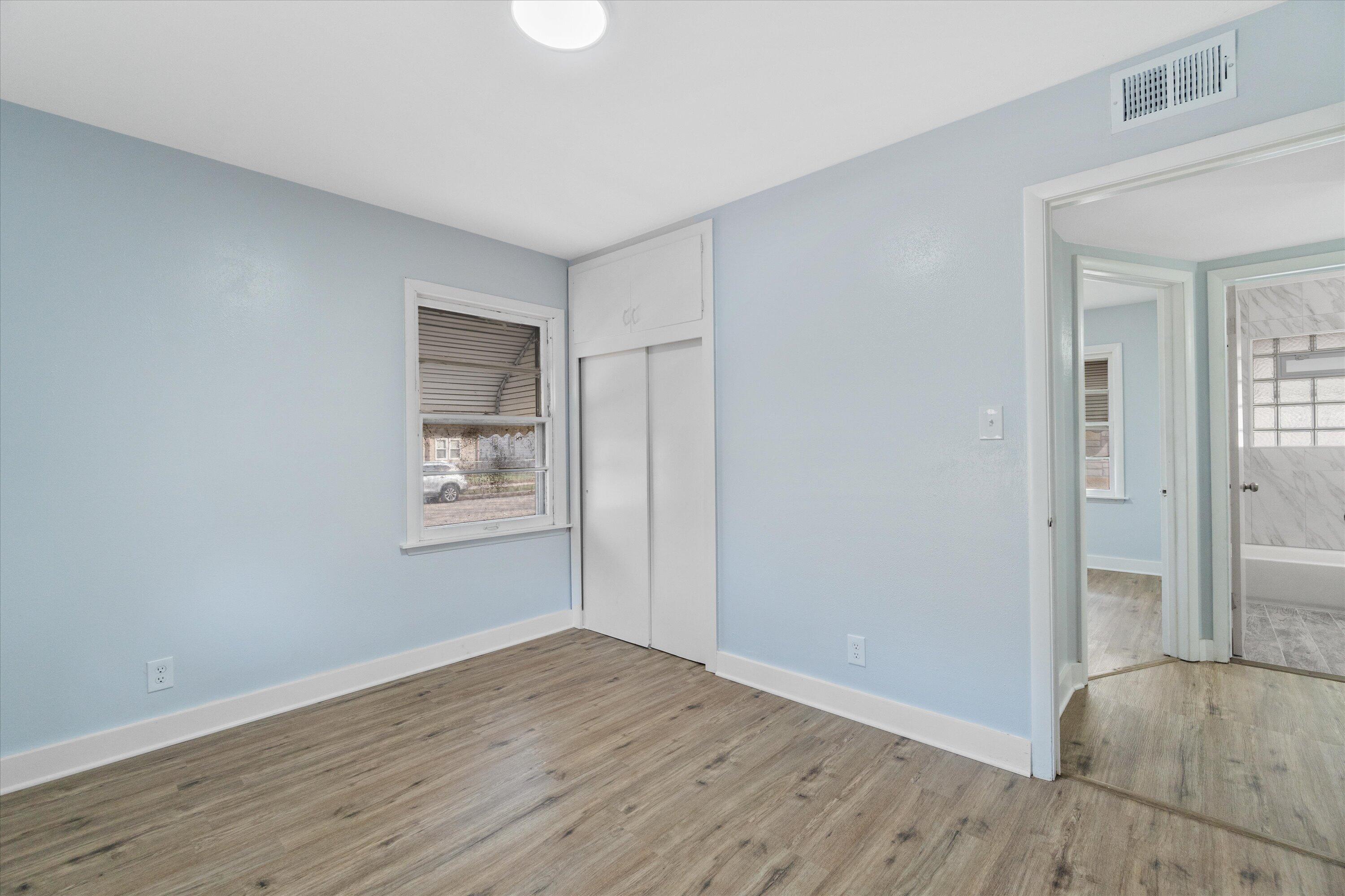 2101 W Fairmount Ave