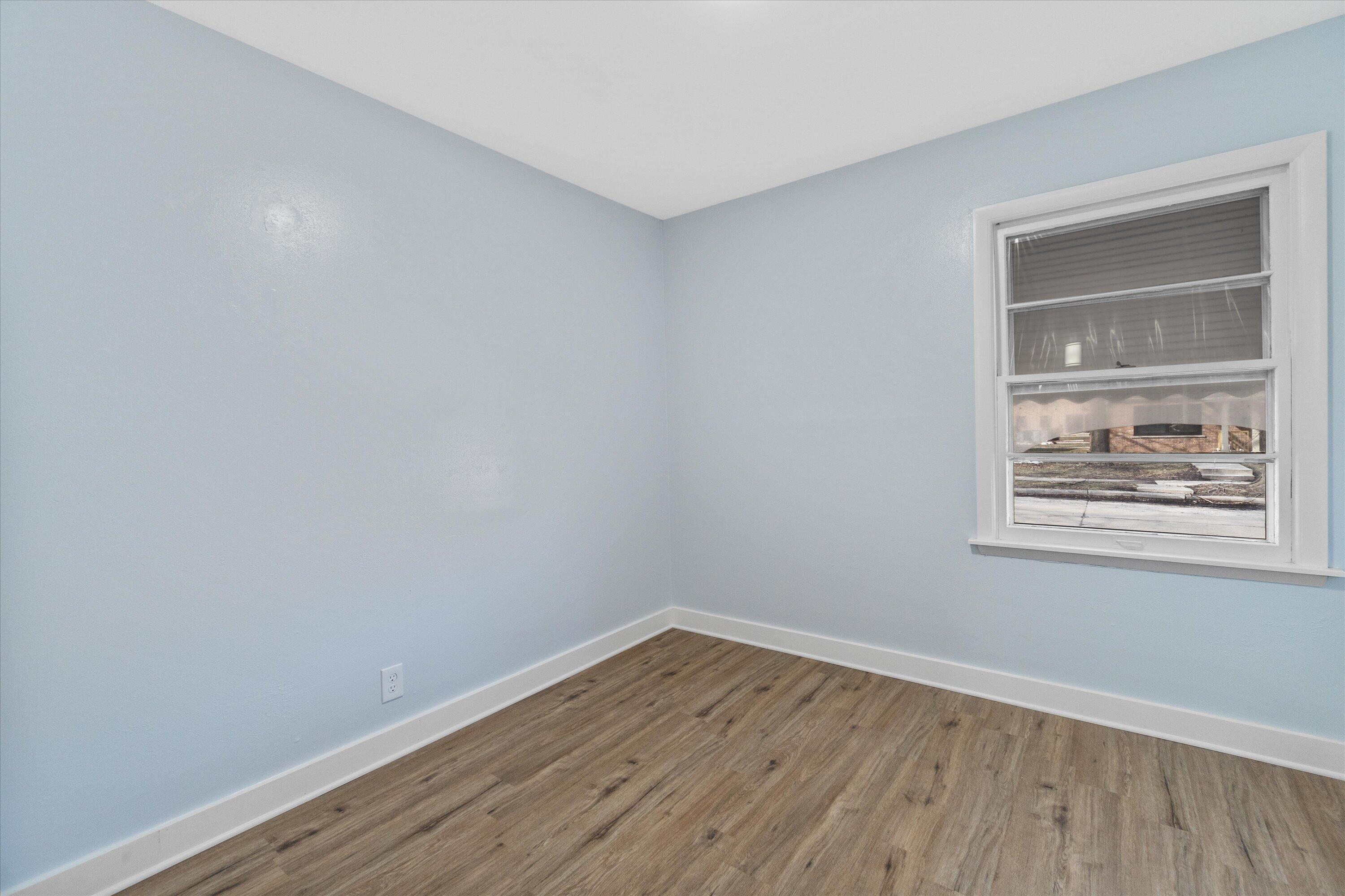 2101 W Fairmount Ave