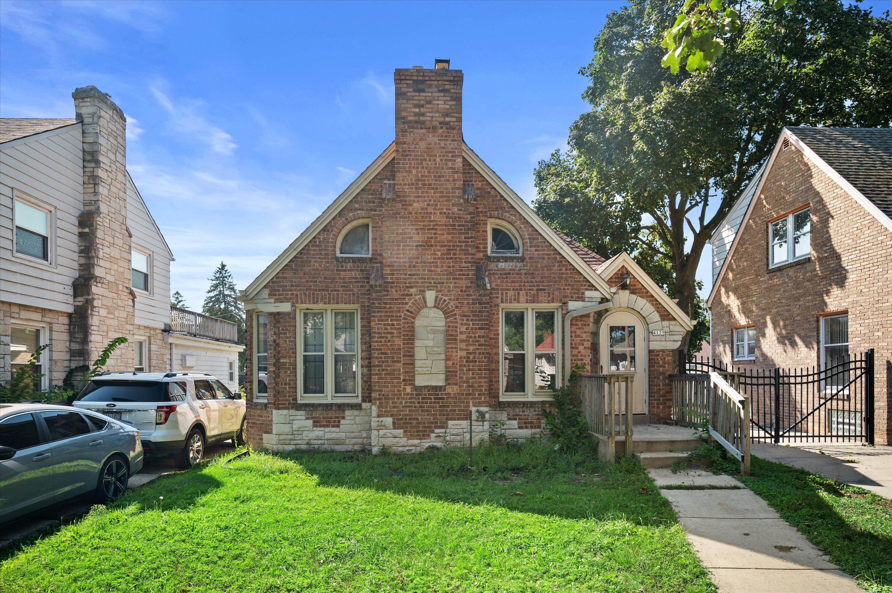 4139 N 50th St