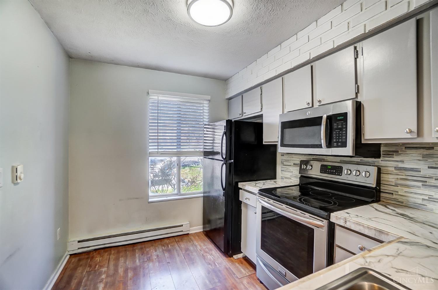 4517 Bonita Drive 9