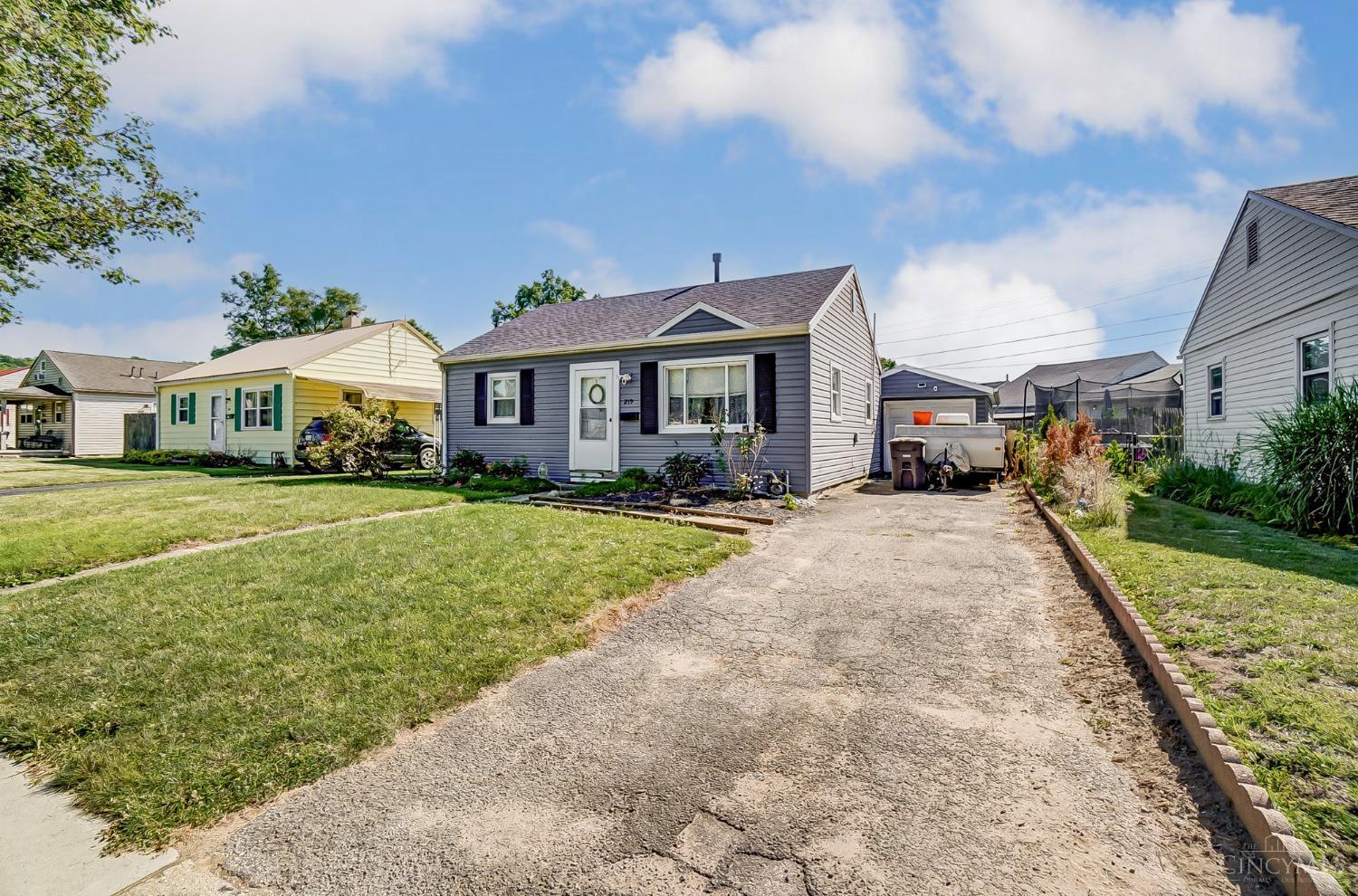 215 E Circle Drive