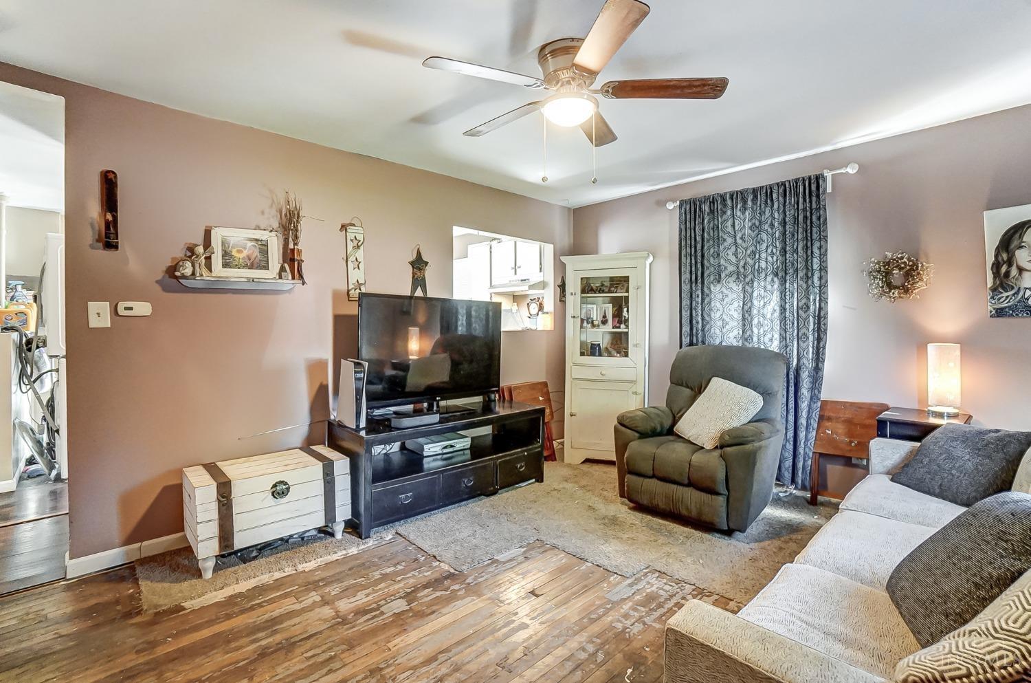 215 E Circle Drive