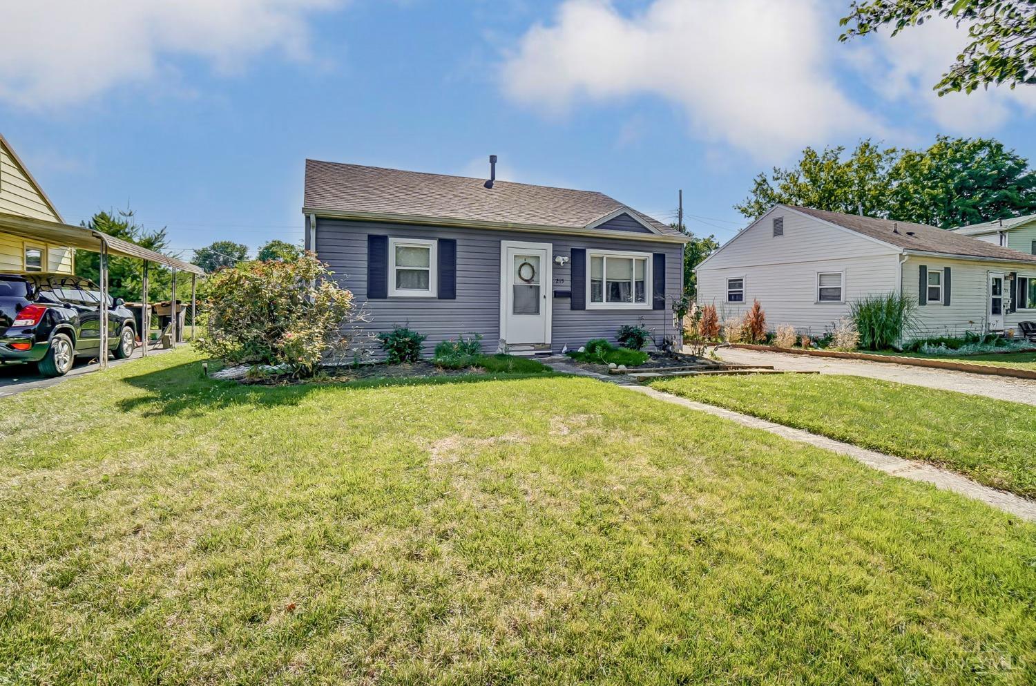 215 E Circle Drive