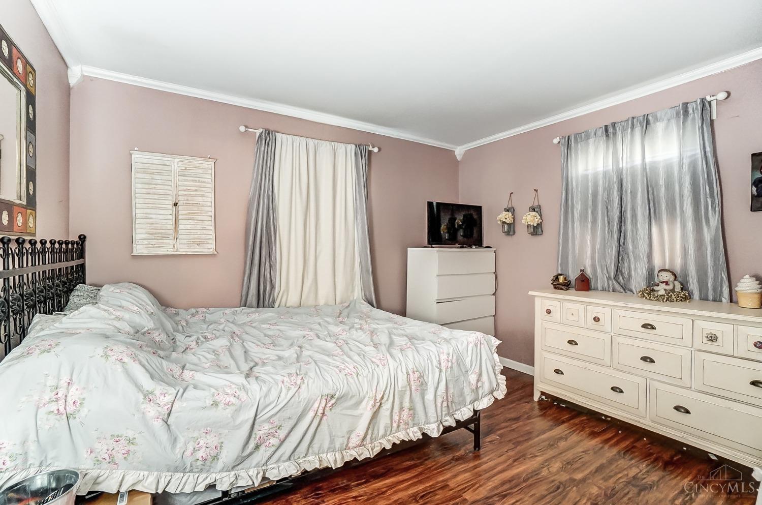 215 E Circle Drive