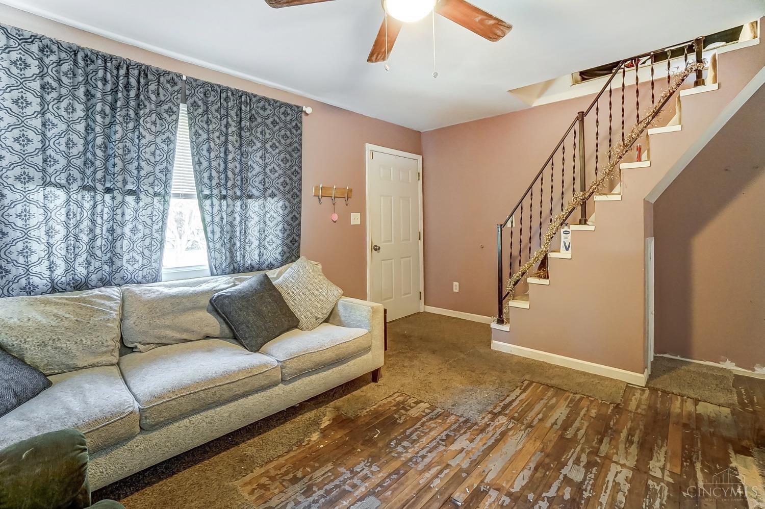 215 E Circle Drive