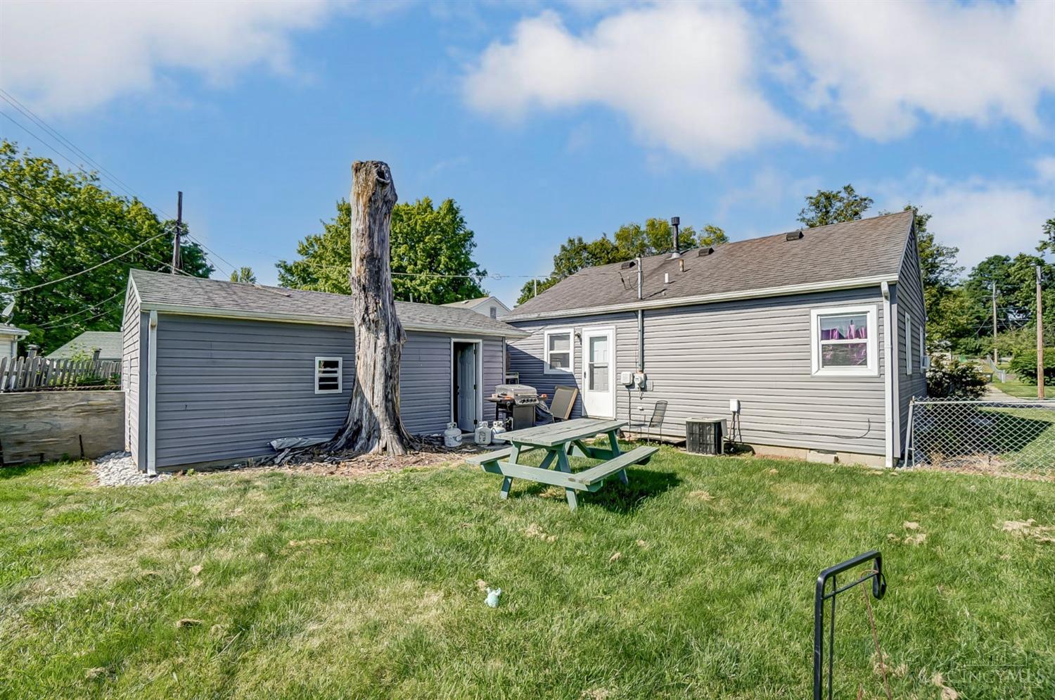 215 E Circle Drive