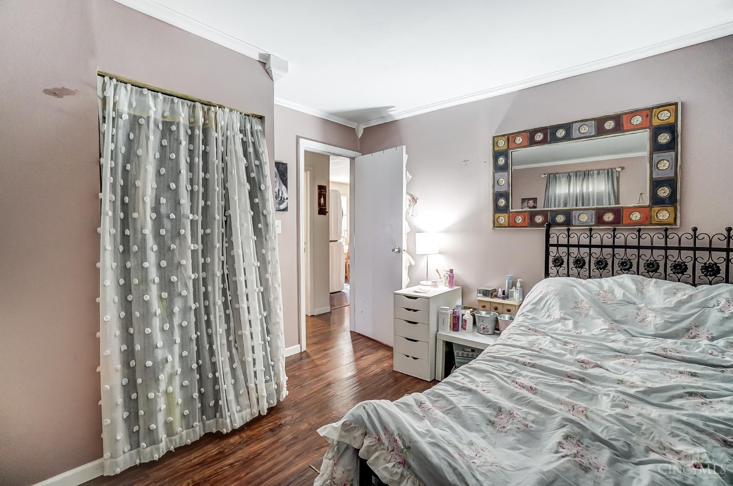 215 E Circle Drive