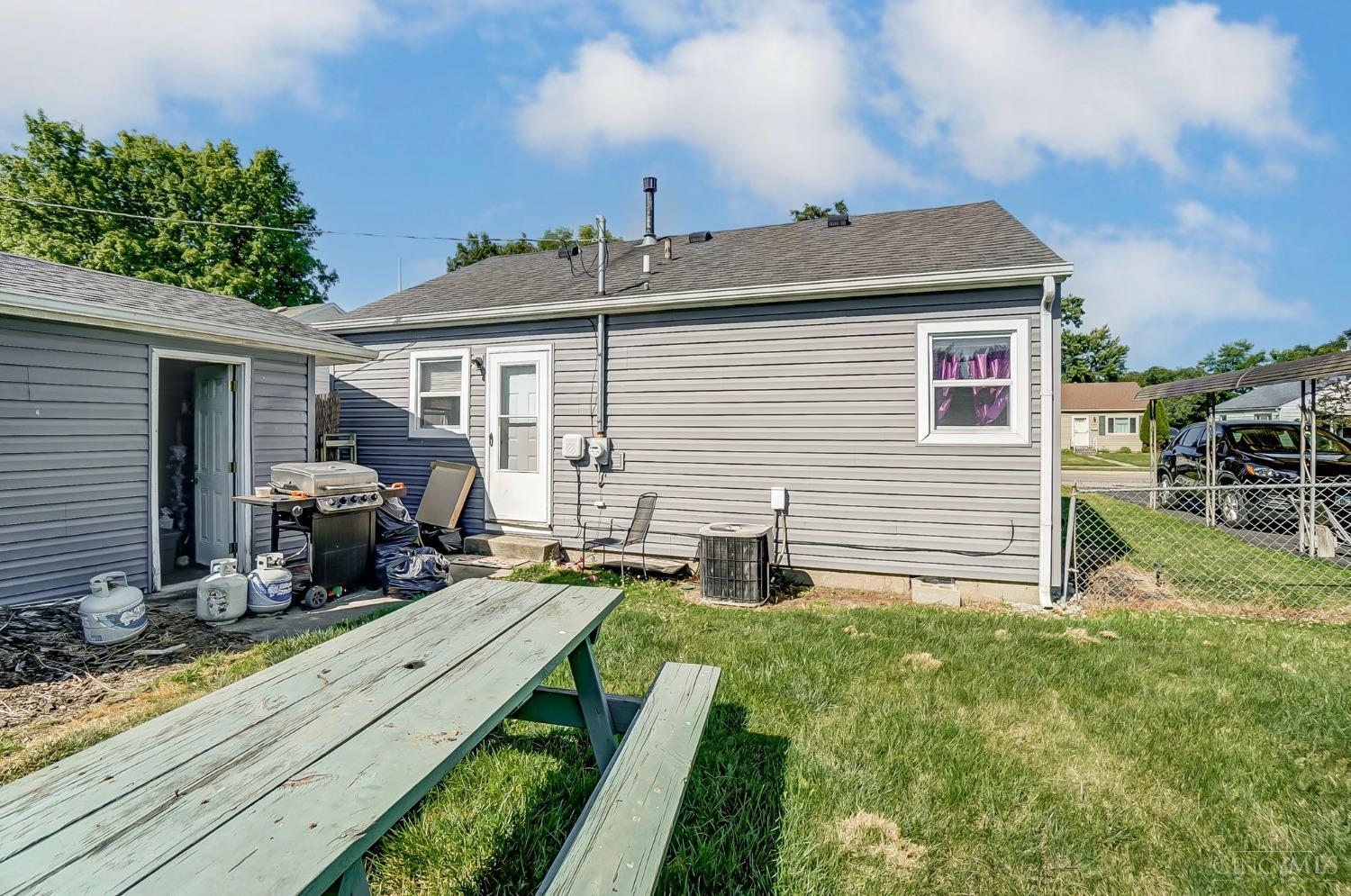 215 E Circle Drive