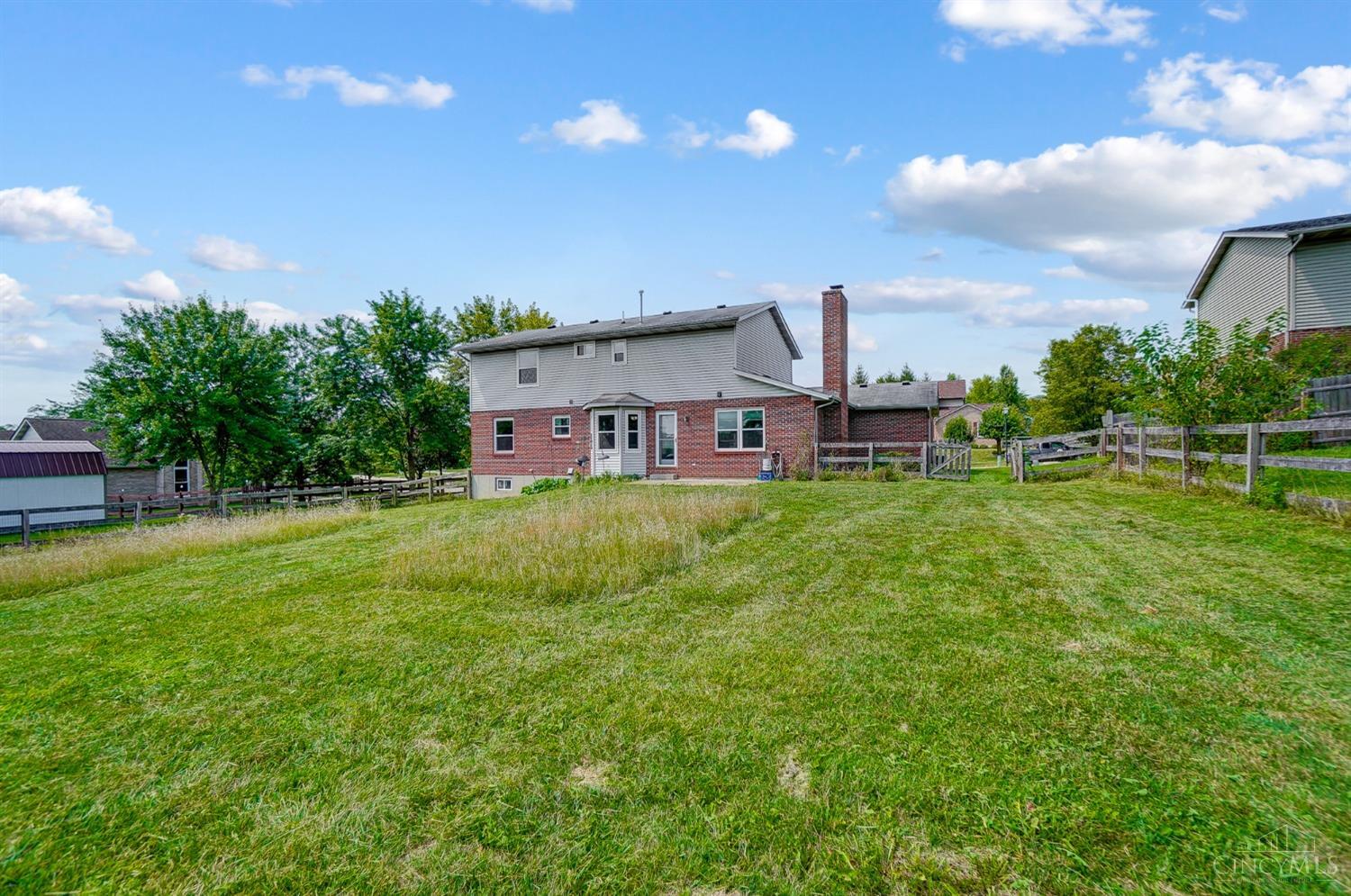 5698 Indian Hill Court