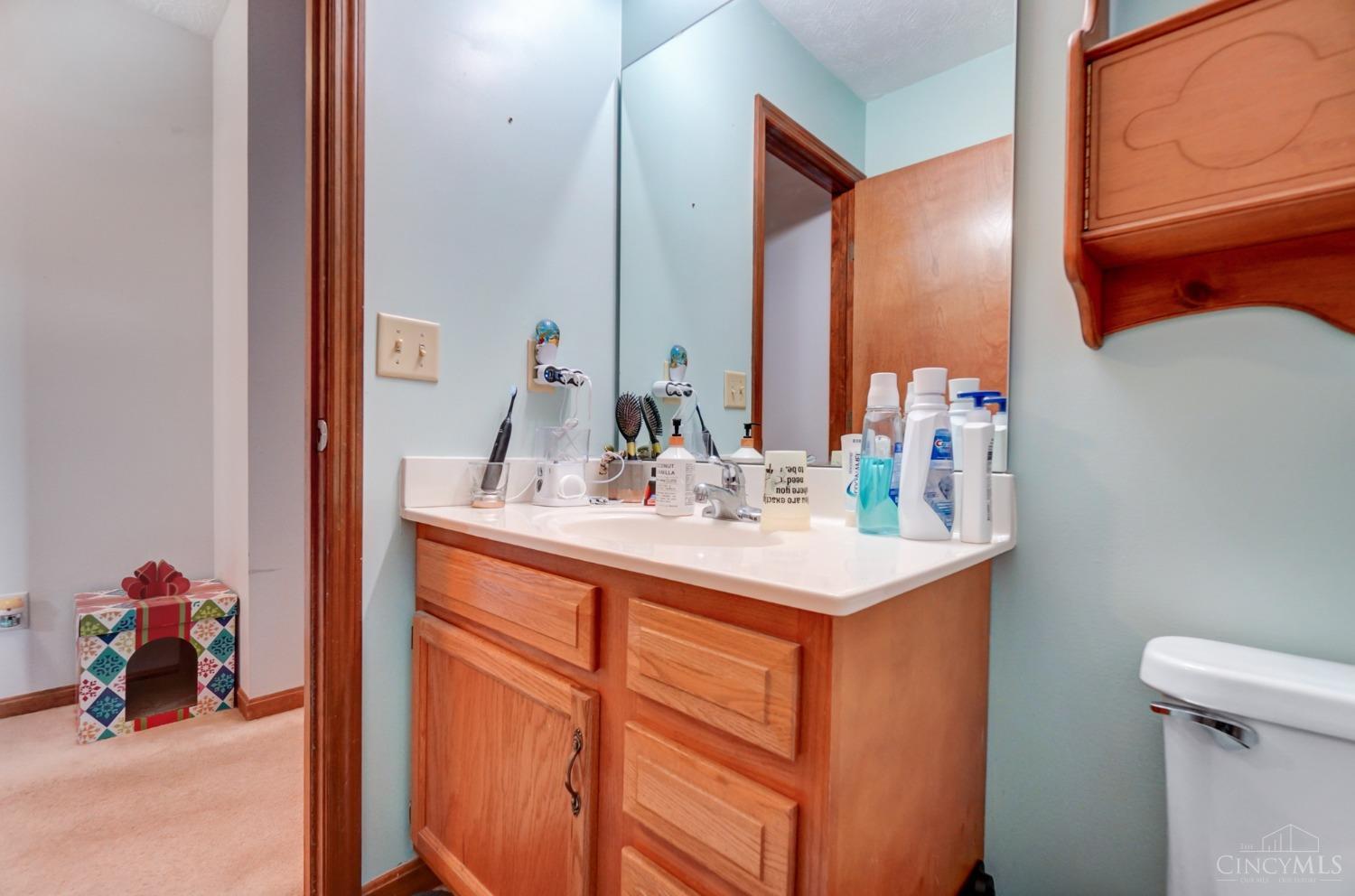 5698 Indian Hill Court