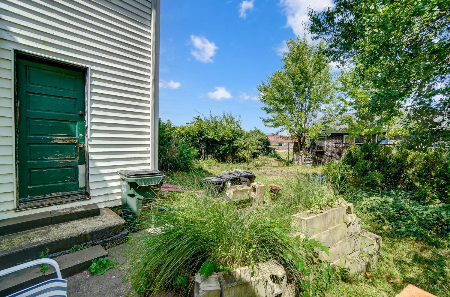 112 Village Street