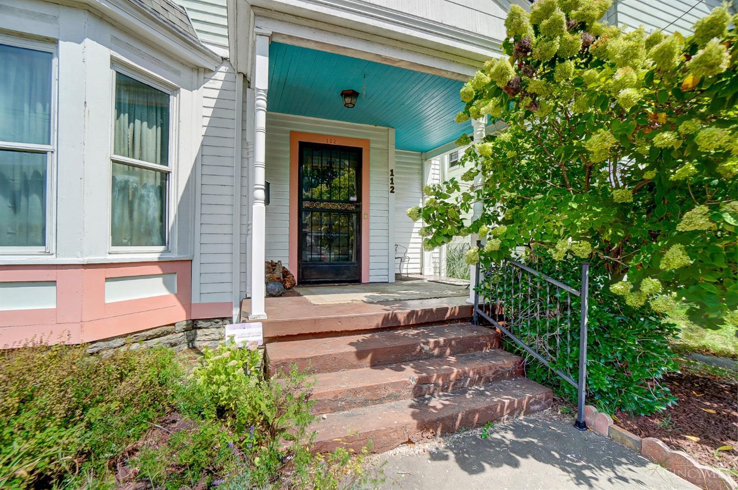 112 Village Street