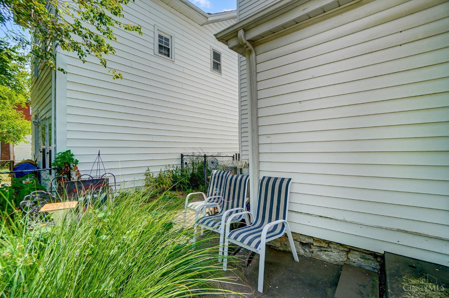112 Village Street