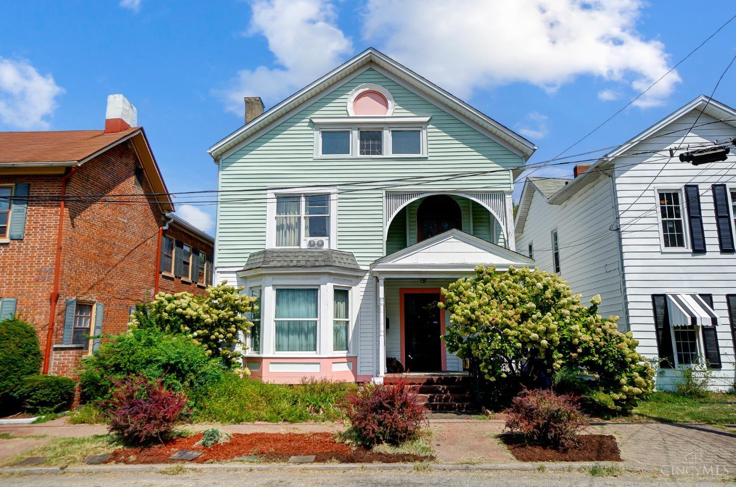 112 Village Street