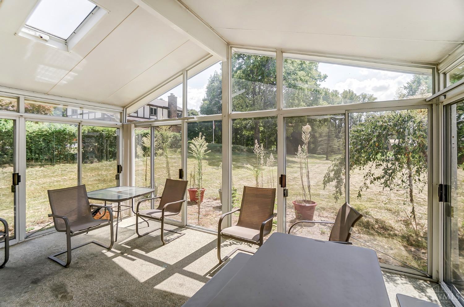 6015 Decker Road