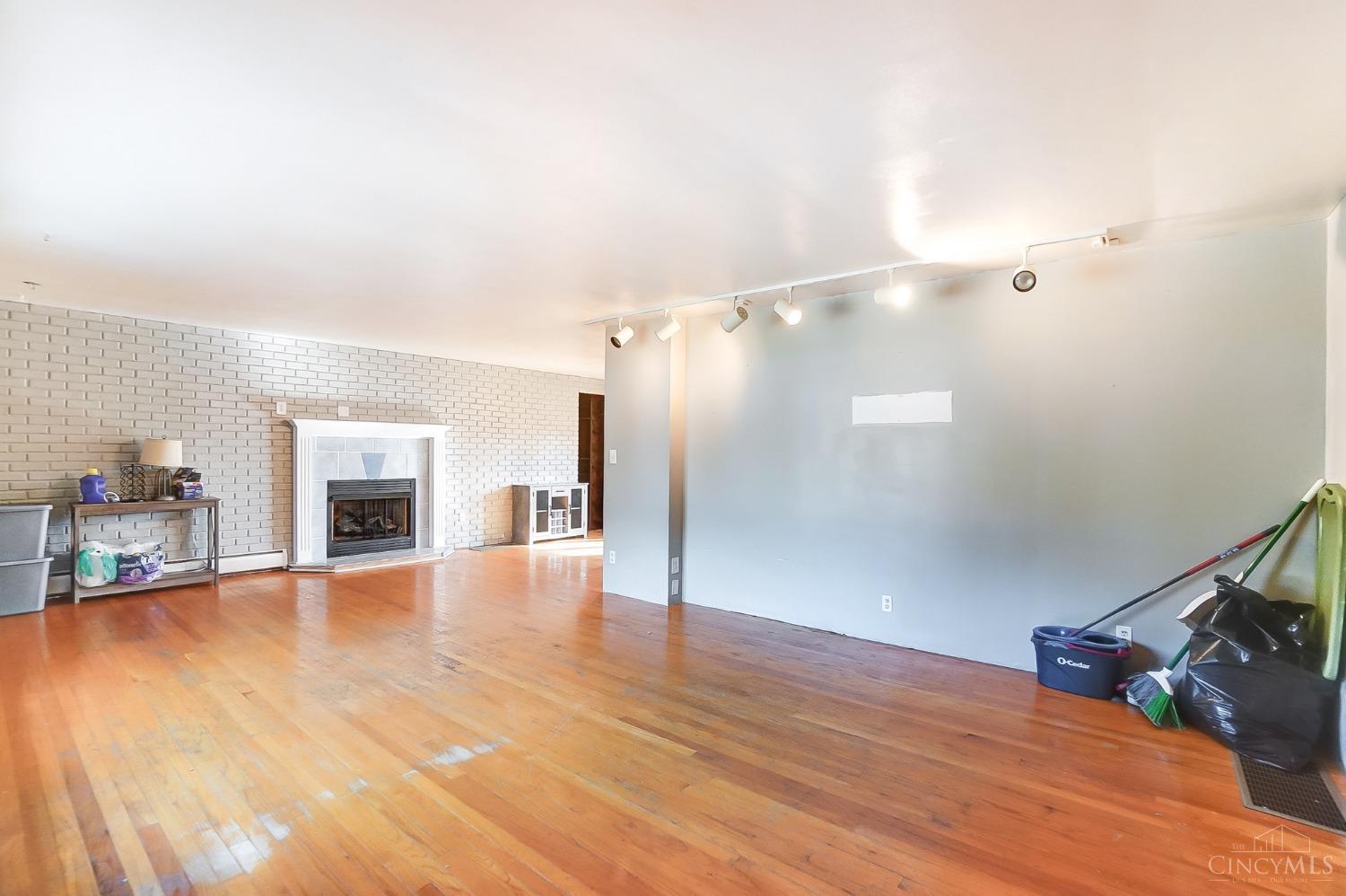 3375 Carlin Drive