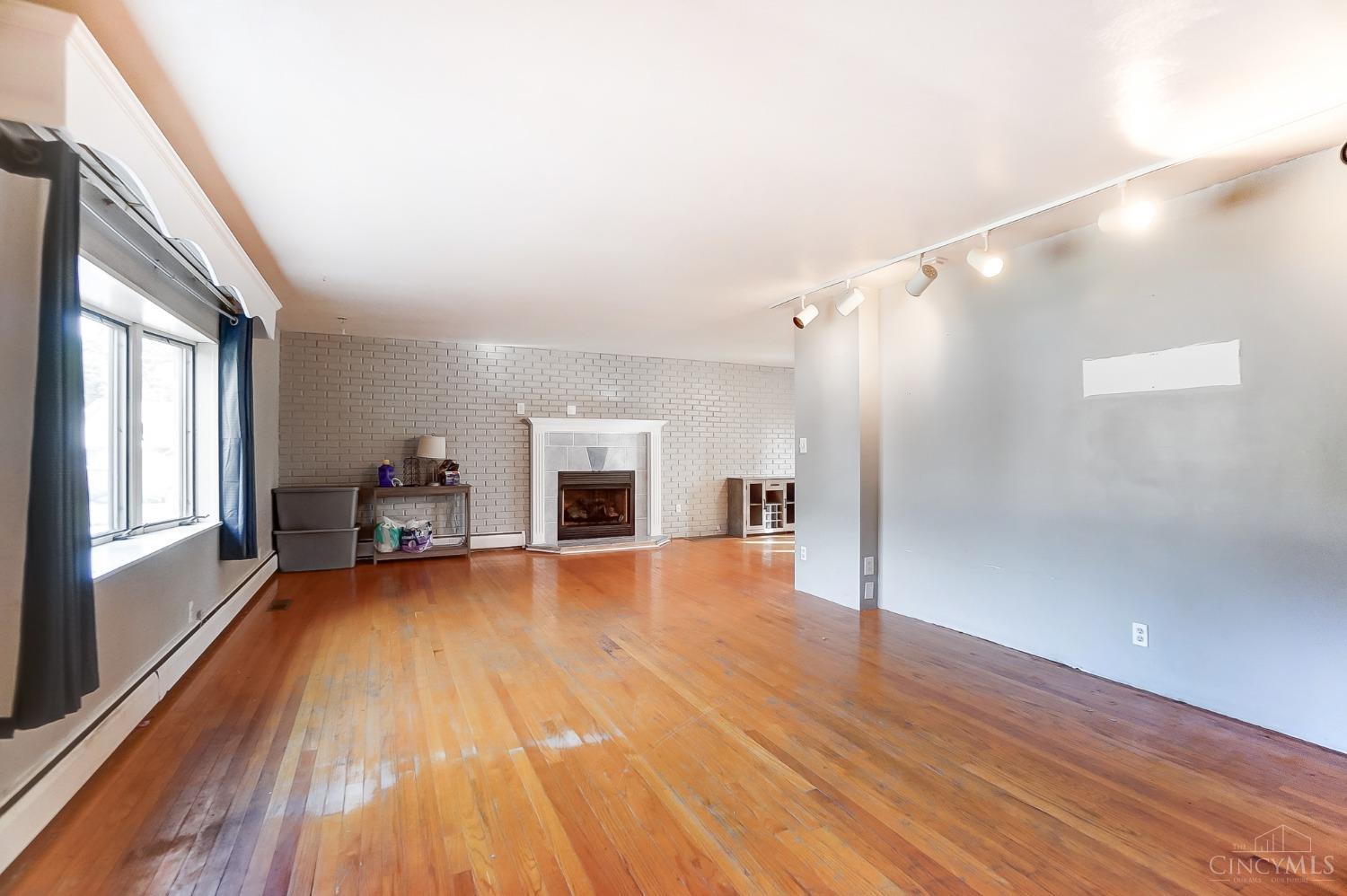3375 Carlin Drive