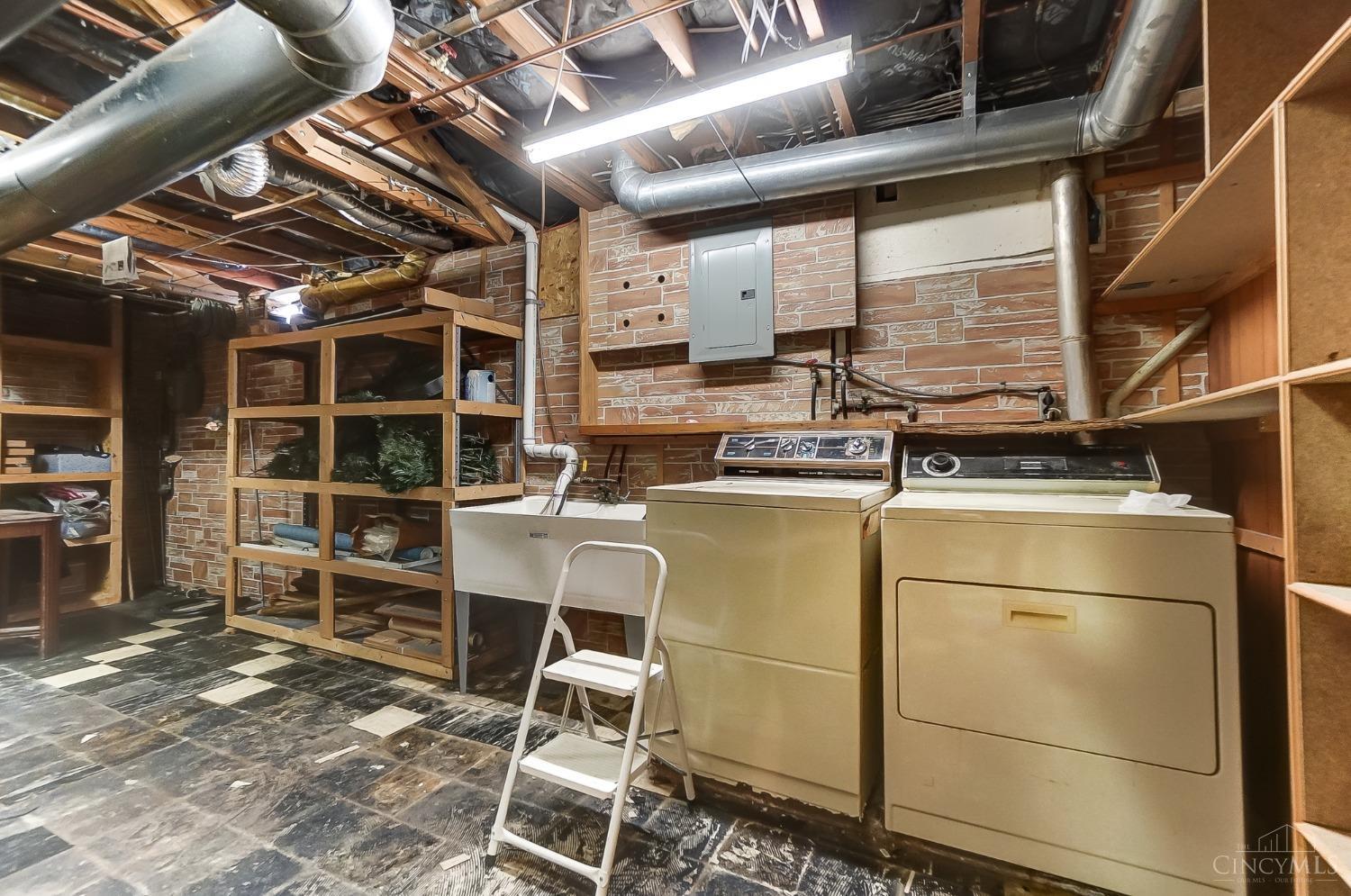 3375 Carlin Drive