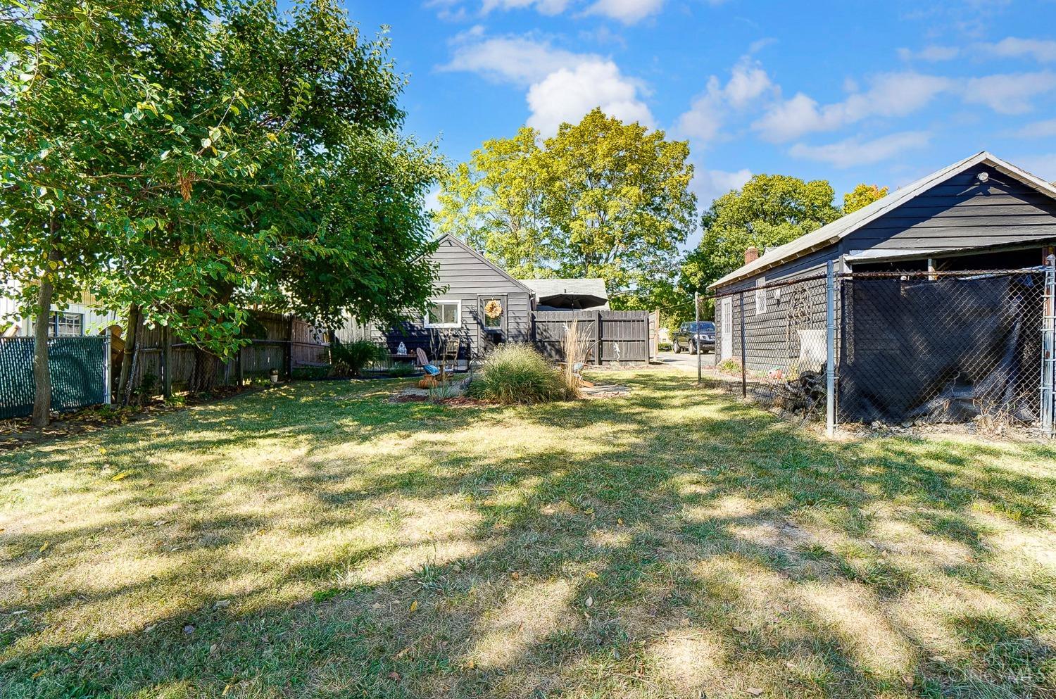 11 Gideon Road